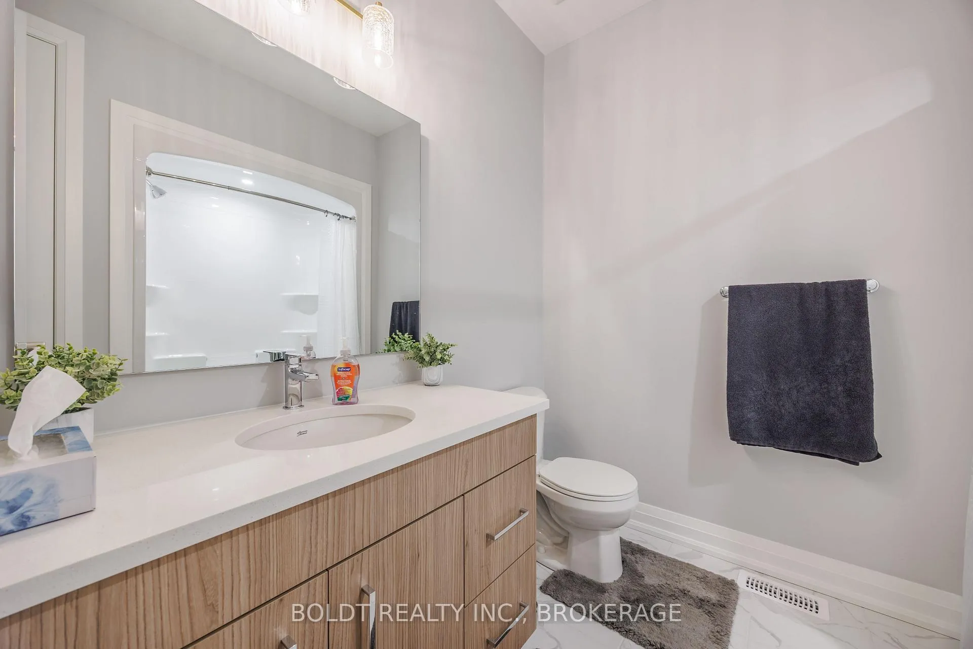 Photo 17 of Unit 12, 205 St. David's Road, Thorold, Confederation Heights — HOMEH