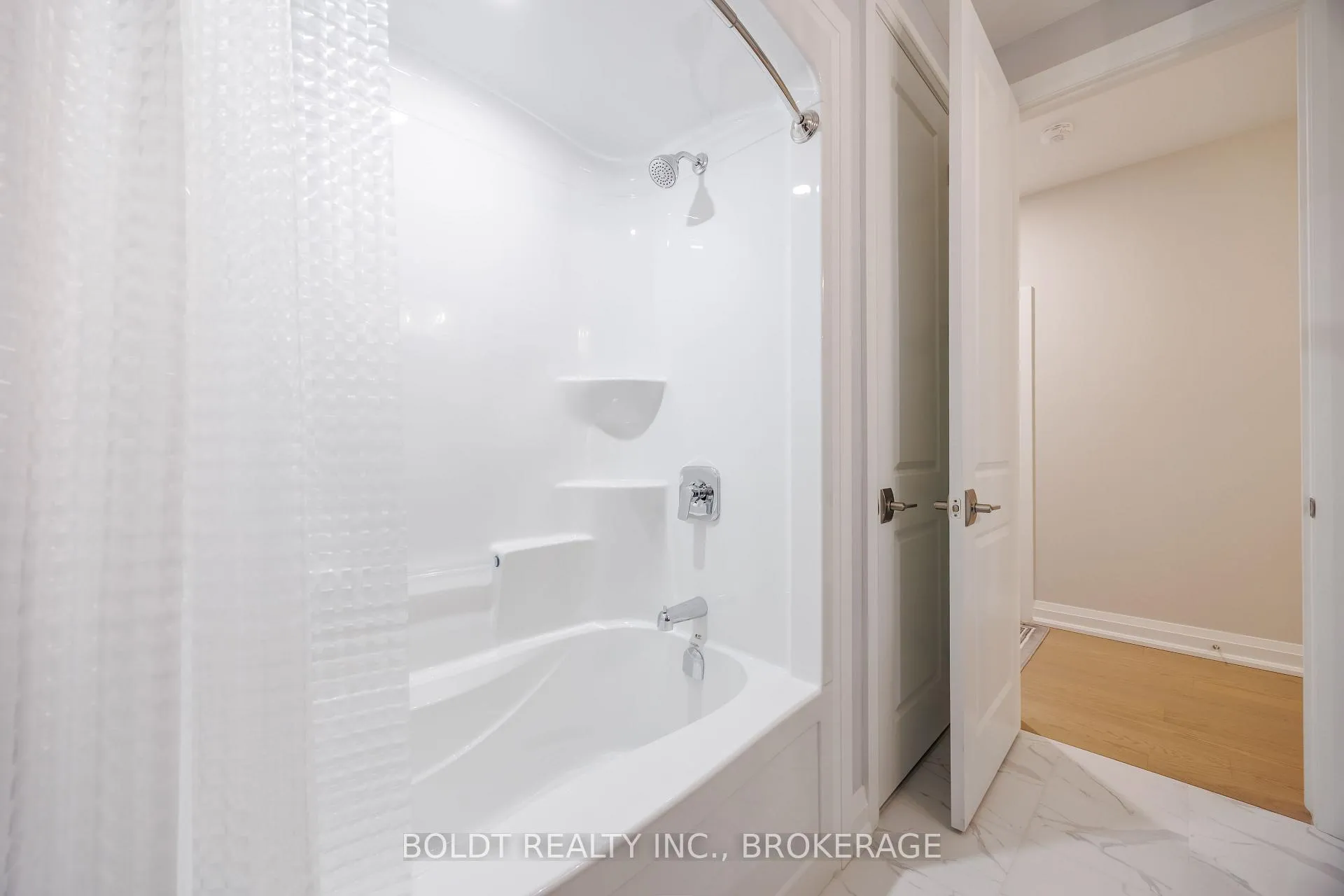 Photo 18 of Unit 12, 205 St. David's Road, Thorold, Confederation Heights — HOMEH