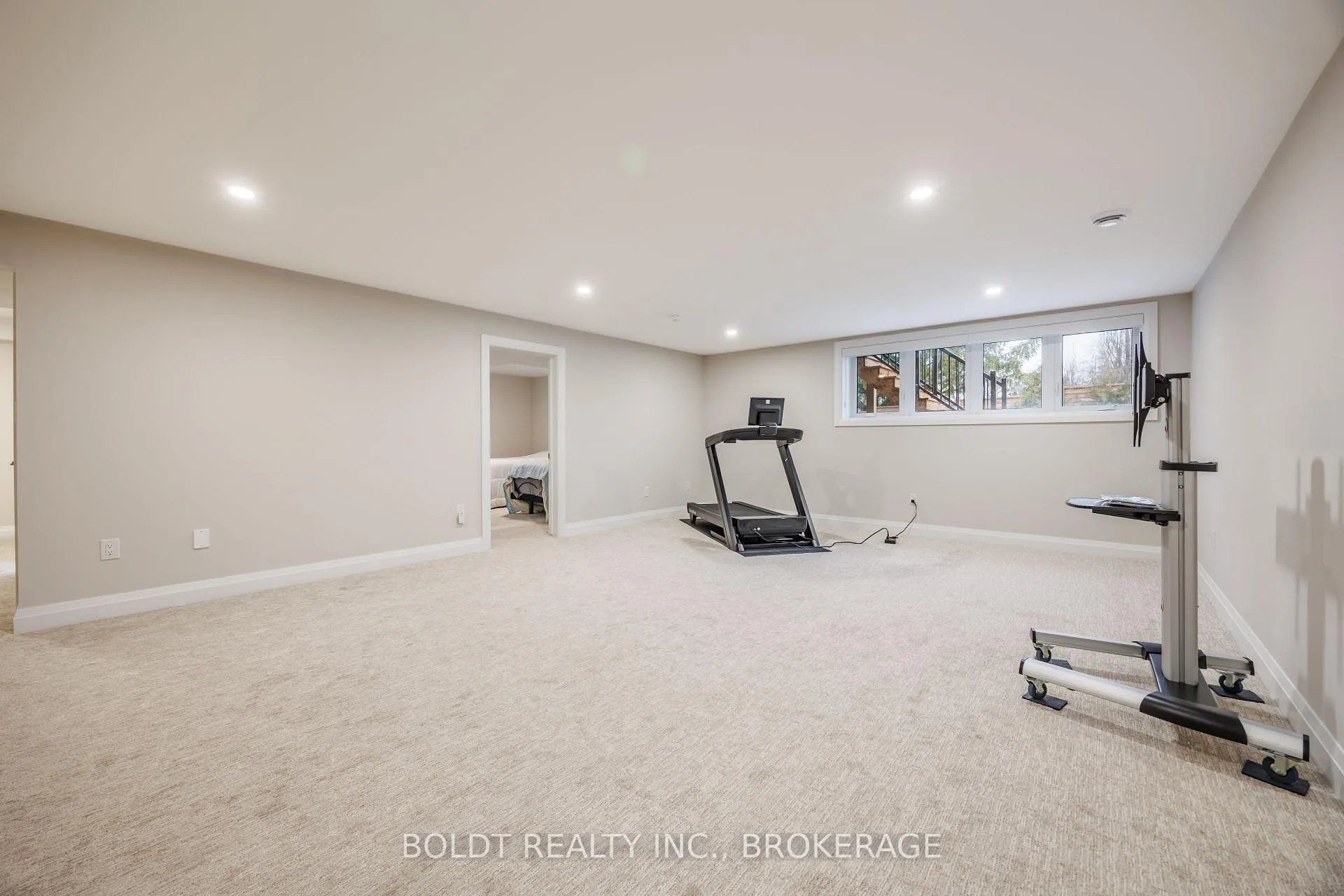 Photo 20 of Unit 12, 205 St. David's Road, Thorold, Confederation Heights — HOMEH