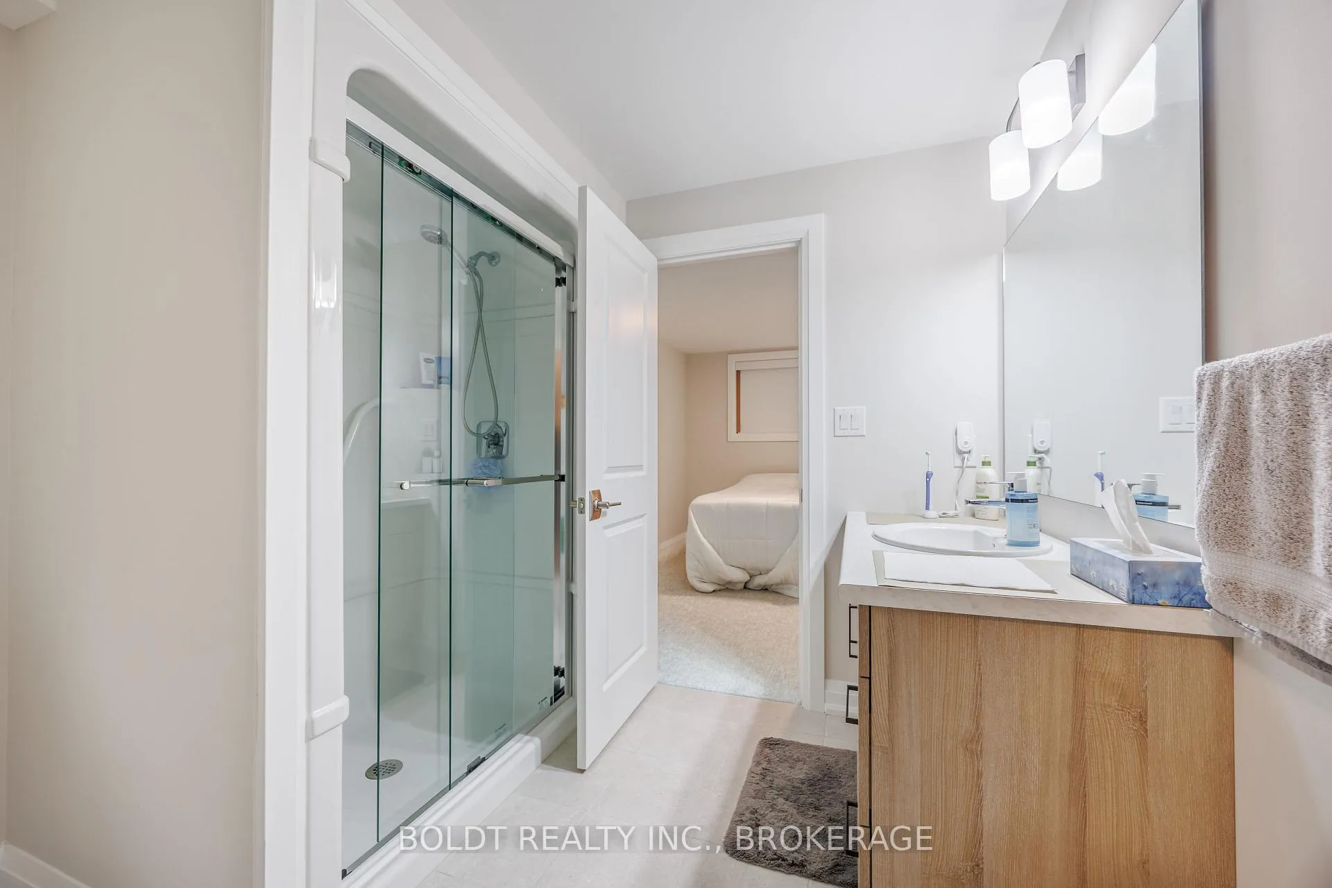Photo 22 of Unit 12, 205 St. David's Road, Thorold, Confederation Heights — HOMEH