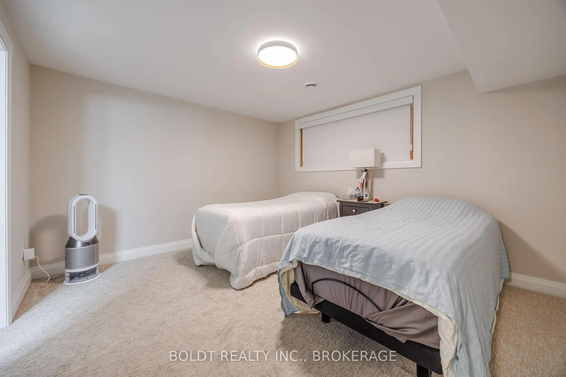 Photo 24 of Unit 12, 205 St. David's Road, Thorold, Confederation Heights — HOMEH