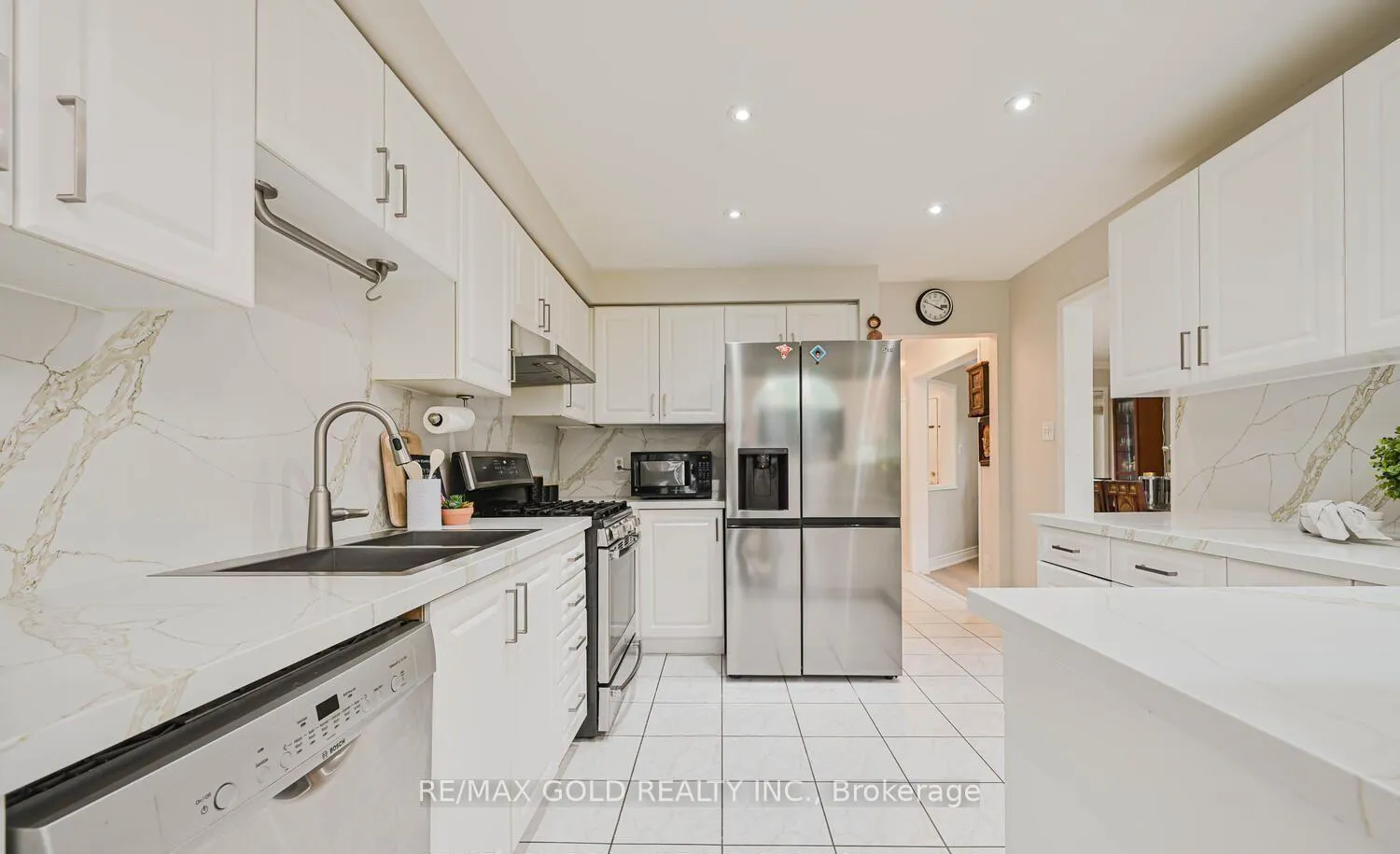 Photo 10 of 44 Ribbon Drive, Brampton, Sandringham-Wellington — HOMEH