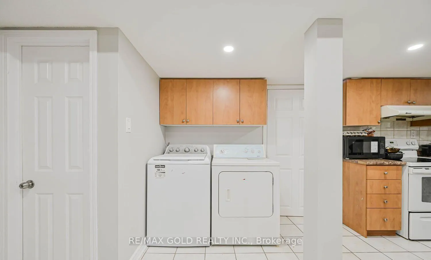 Photo 33 of 44 Ribbon Drive, Brampton, Sandringham-Wellington — HOMEH