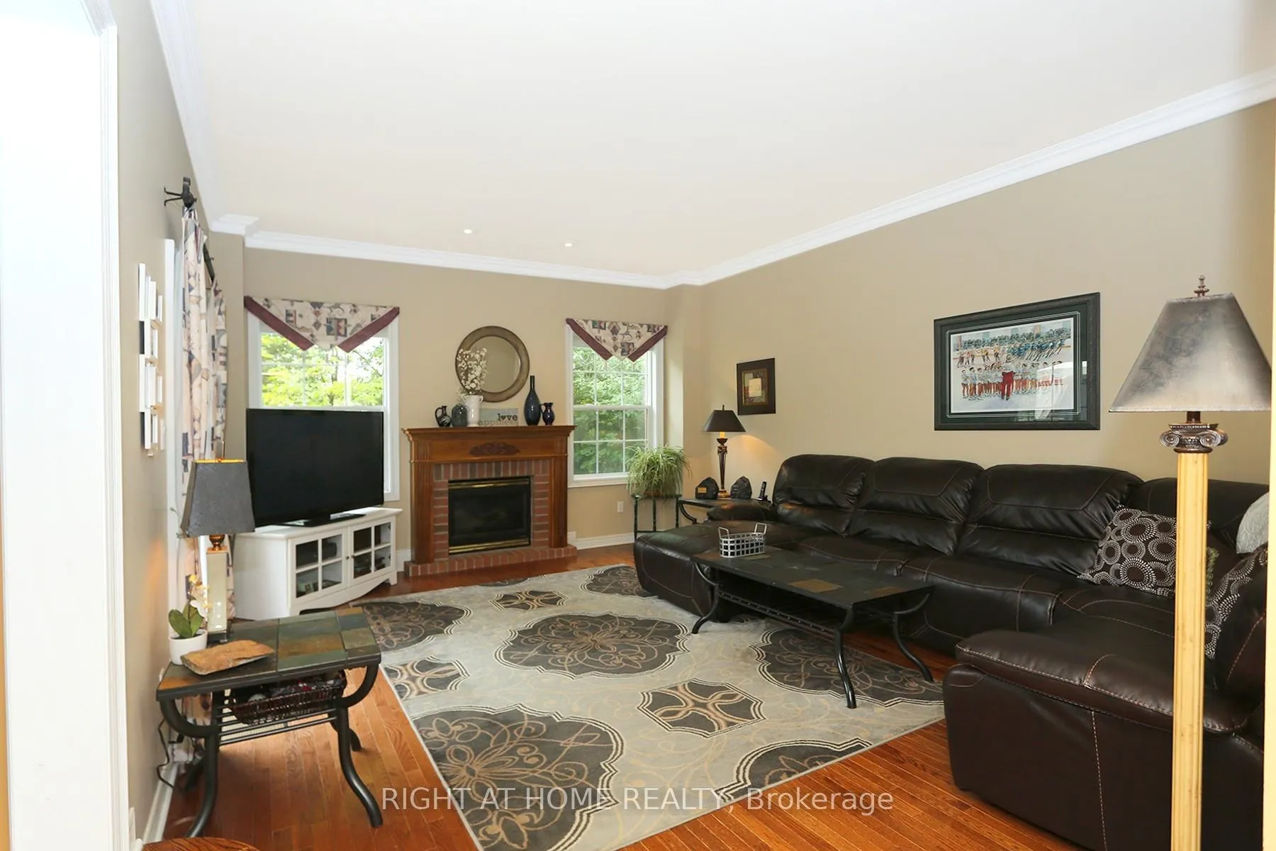 Photo 12 of 2 Oakview Place, Uxbridge, Rural Uxbridge — HOMEH