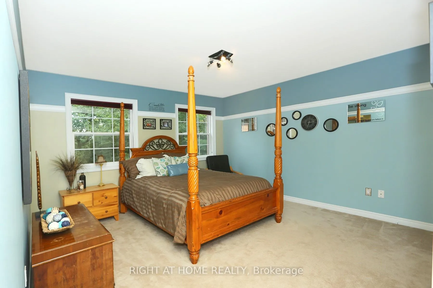 Photo 23 of 2 Oakview Place, Uxbridge, Rural Uxbridge — HOMEH