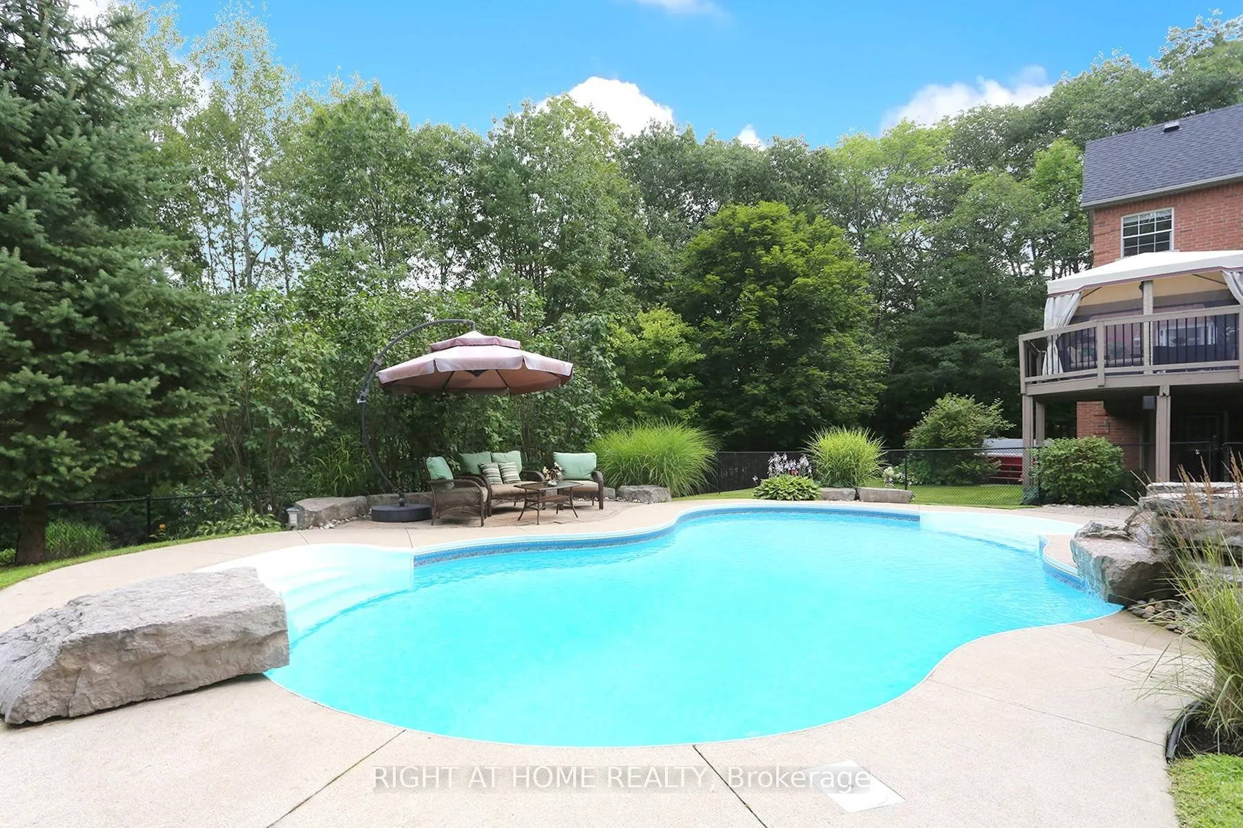 Photo 31 of 2 Oakview Place, Uxbridge, Rural Uxbridge — HOMEH