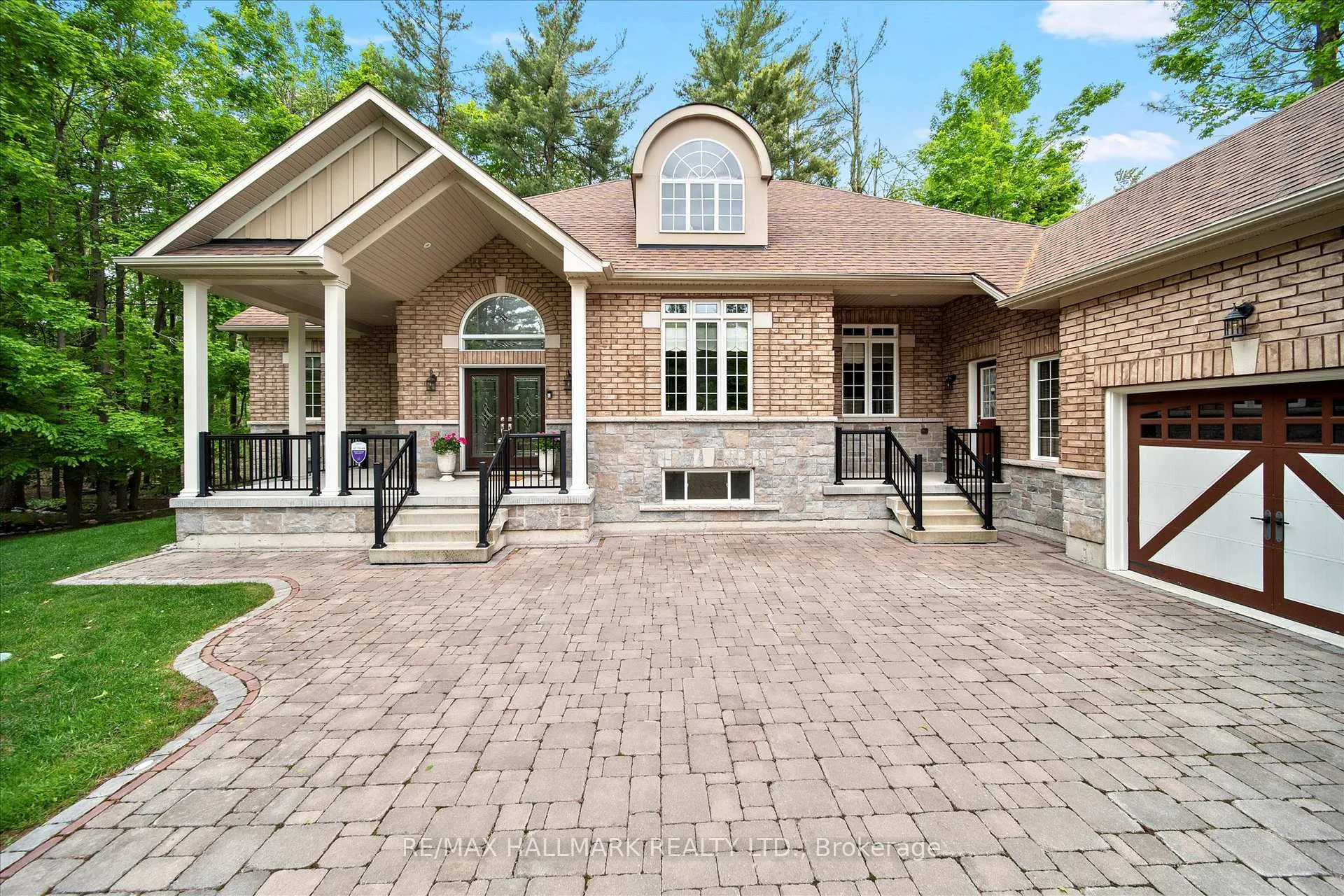 Photo 2 of 24 Diamond Valley Drive, Oro-Medonte, Sugarbush — HOMEH