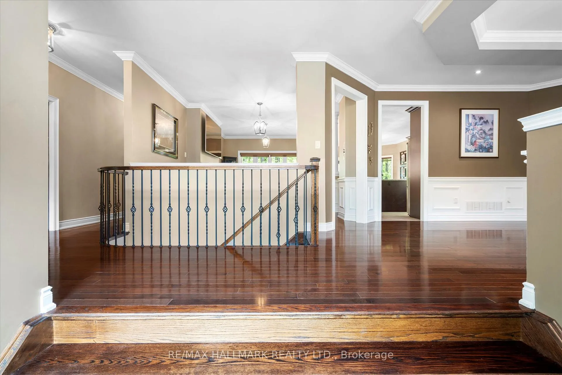 Photo 10 of 24 Diamond Valley Drive, Oro-Medonte, Sugarbush — HOMEH