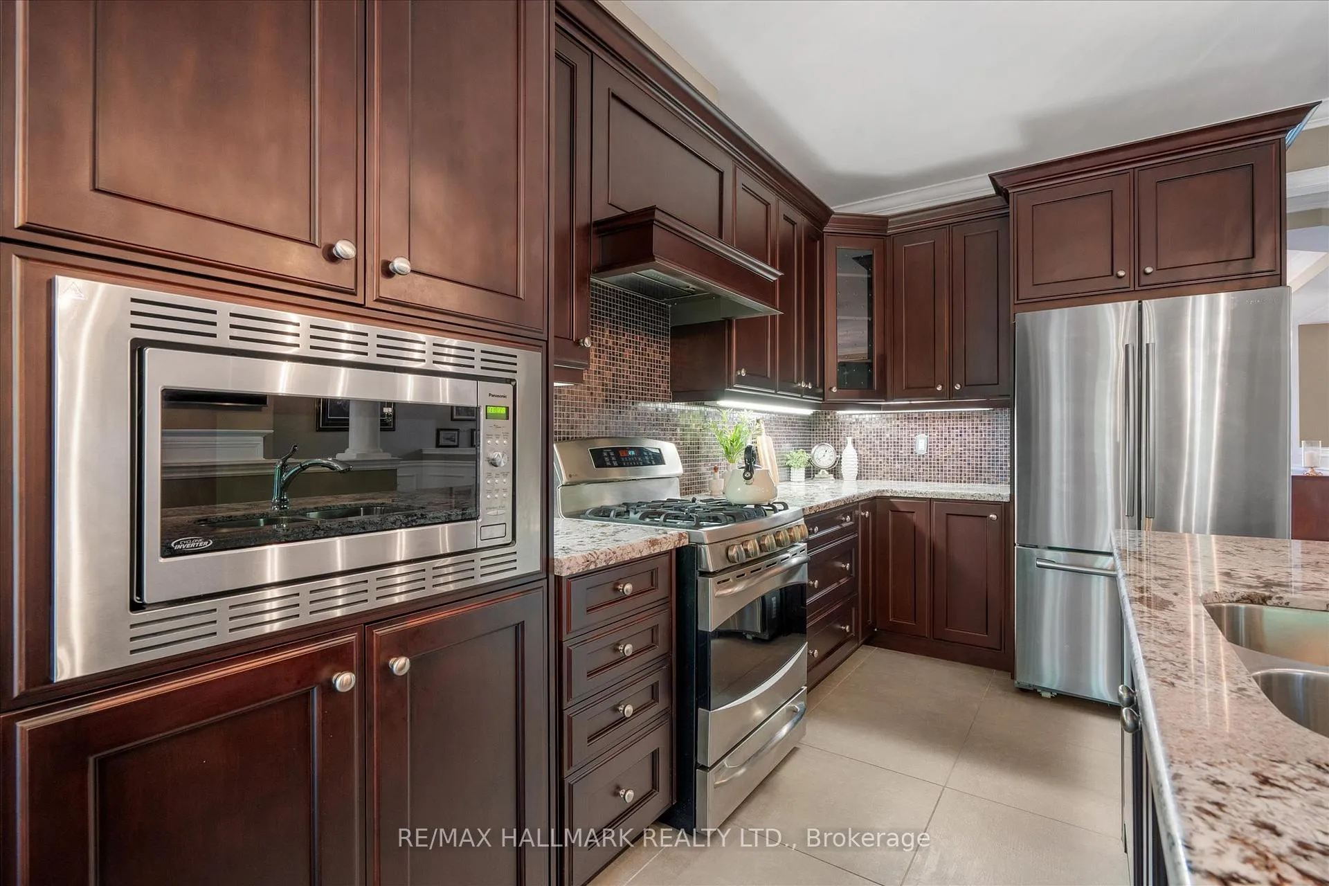 Photo 21 of 24 Diamond Valley Drive, Oro-Medonte, Sugarbush — HOMEH