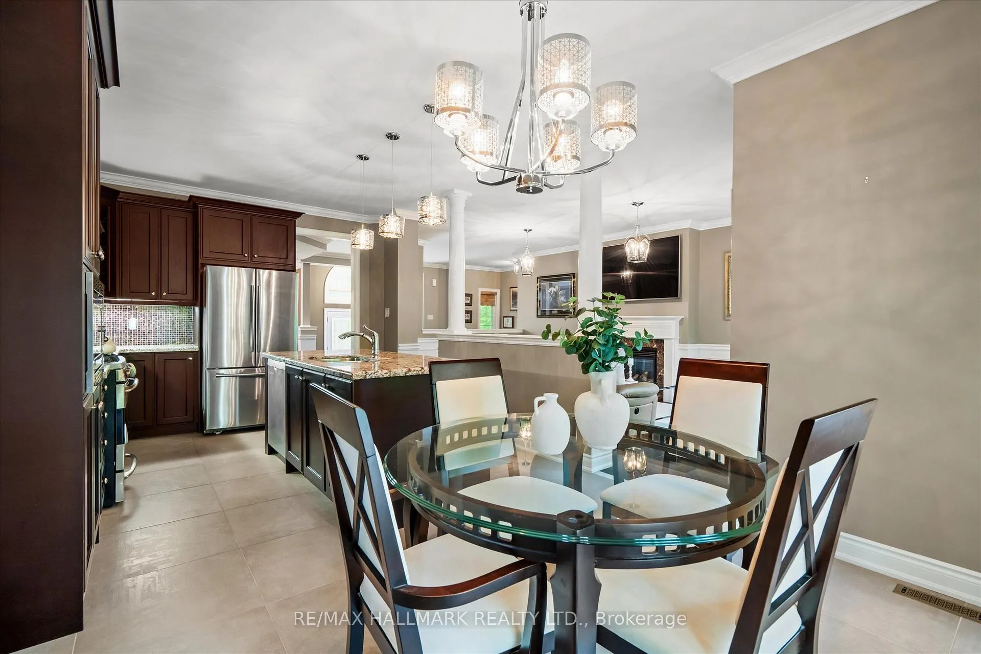 Photo 25 of 24 Diamond Valley Drive, Oro-Medonte, Sugarbush — HOMEH
