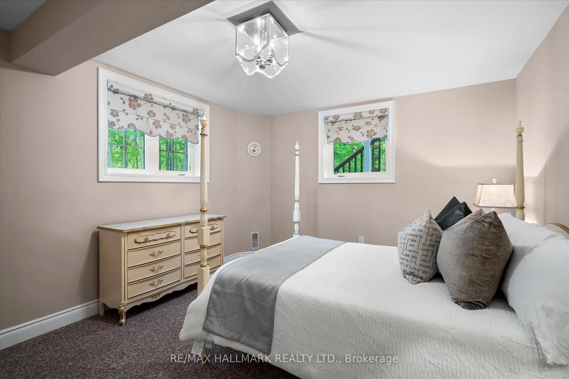 Photo 40 of 24 Diamond Valley Drive, Oro-Medonte, Sugarbush — HOMEH