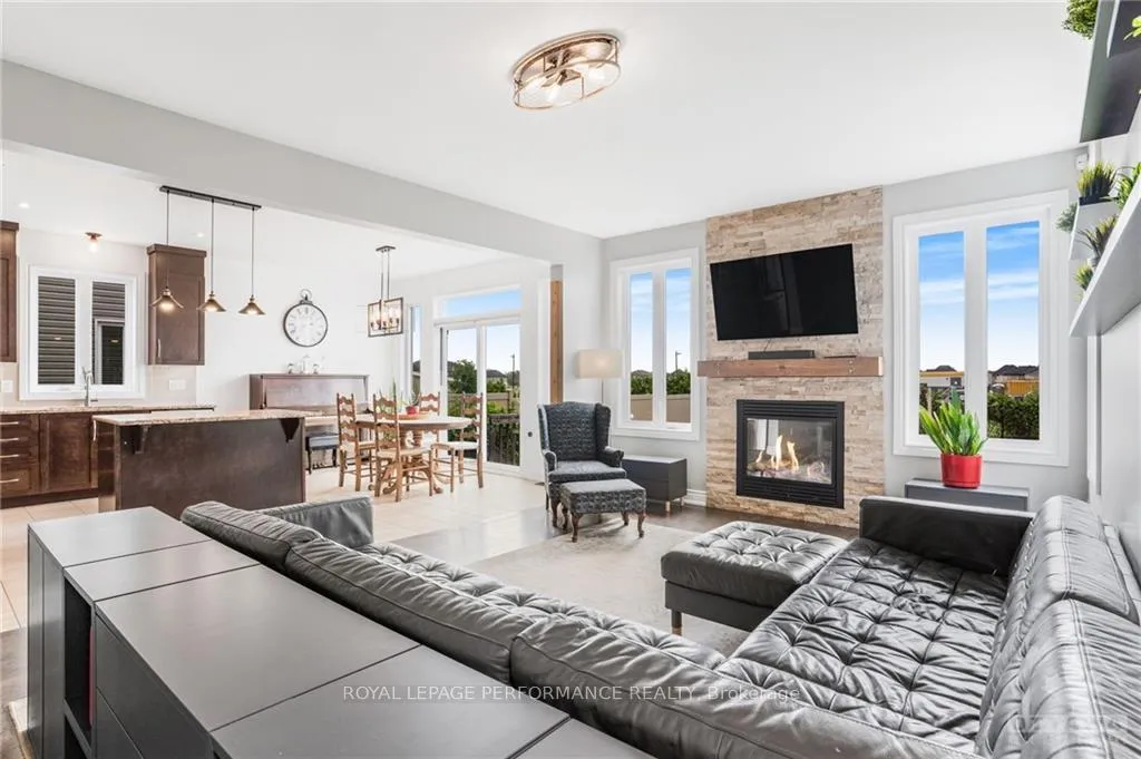 Photo 13 of 501 Fernside Street, Ottawa, Leitrim — HOMEH
