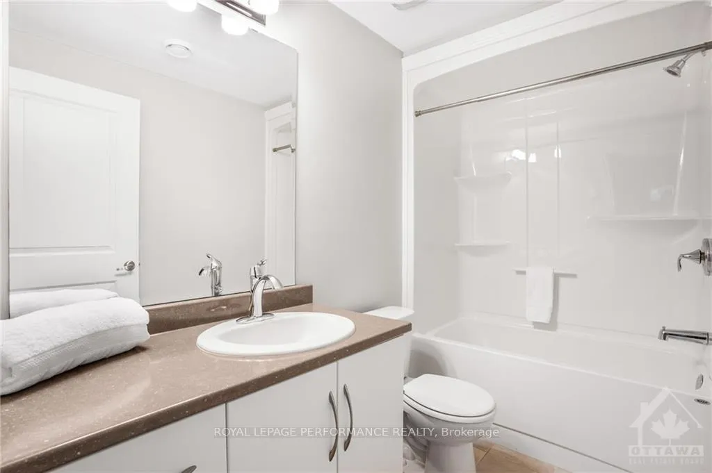 Photo 25 of 501 Fernside Street, Ottawa, Leitrim — HOMEH