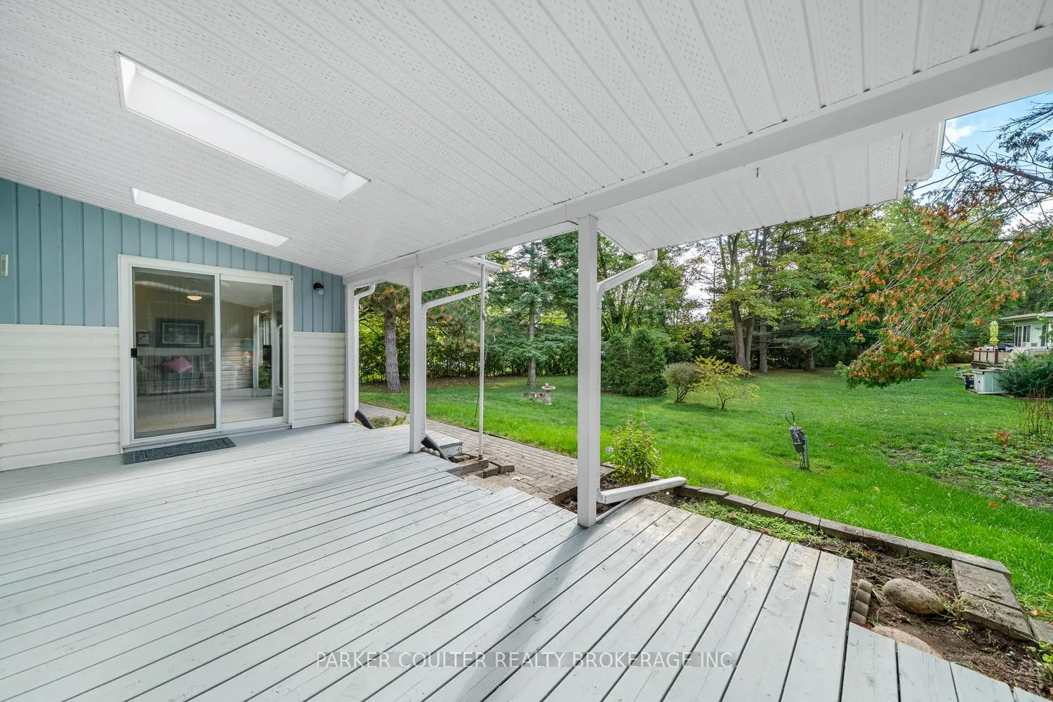 Photo 35 of 7 Sunset Cove, Innisfil, Rural Innisfil — HOMEH