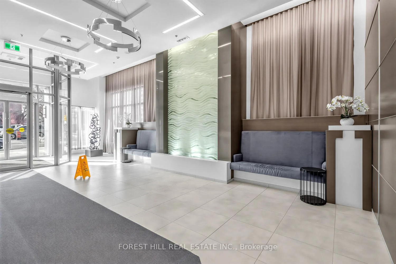 Photo 4 of Unit 701, 530 St. Clair Avenue W, Toronto, Humewood-Cedarvale — HOMEH