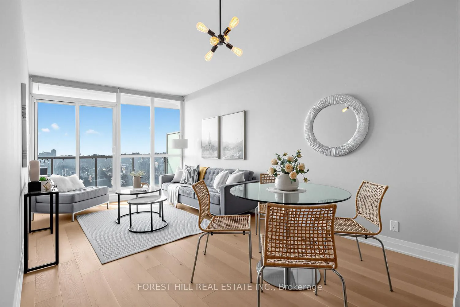 Photo 6 of Unit 701, 530 St. Clair Avenue W, Toronto, Humewood-Cedarvale — HOMEH