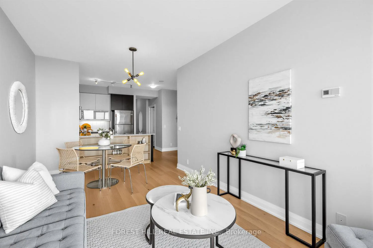 Photo 7 of Unit 701, 530 St. Clair Avenue W, Toronto, Humewood-Cedarvale — HOMEH