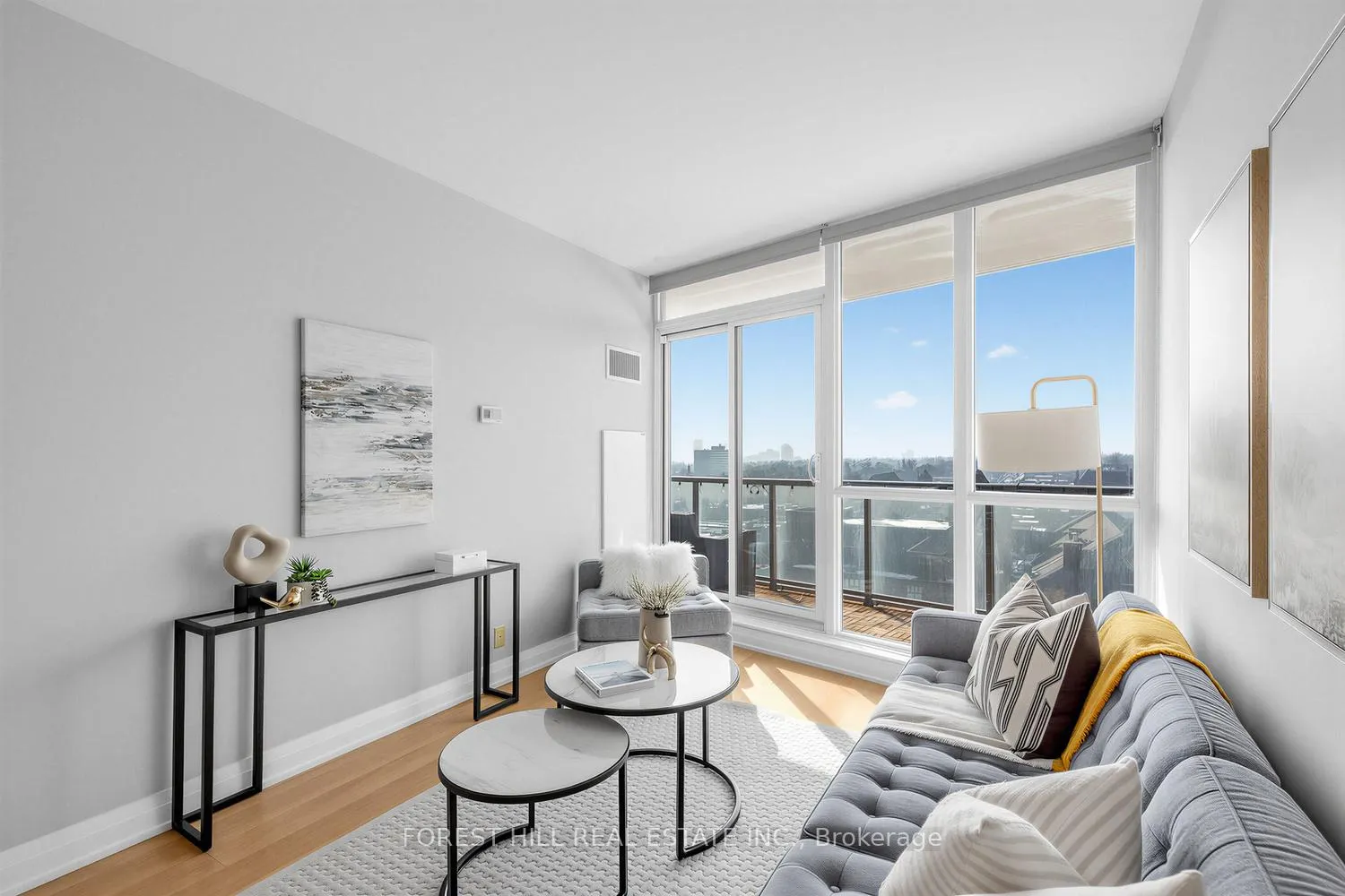 Photo 9 of Unit 701, 530 St. Clair Avenue W, Toronto, Humewood-Cedarvale — HOMEH
