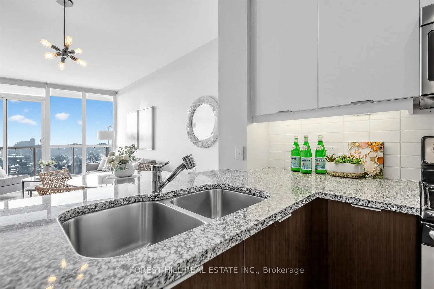 Photo 14 of Unit 701, 530 St. Clair Avenue W, Toronto, Humewood-Cedarvale — HOMEH