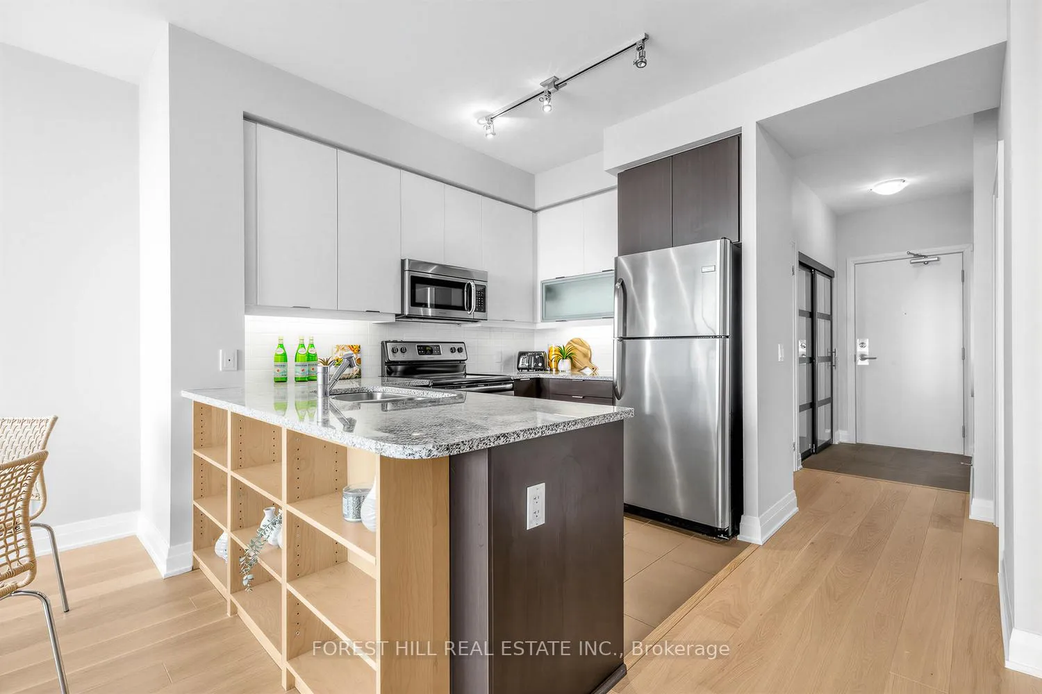 Photo 16 of Unit 701, 530 St. Clair Avenue W, Toronto, Humewood-Cedarvale — HOMEH