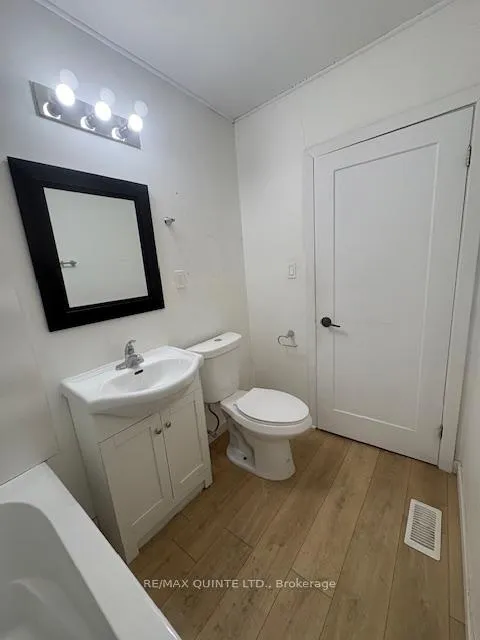 Photo 7 of Unit 1, 27 Dundas Street E, Quinte West, Trenton Ward — HOMEH