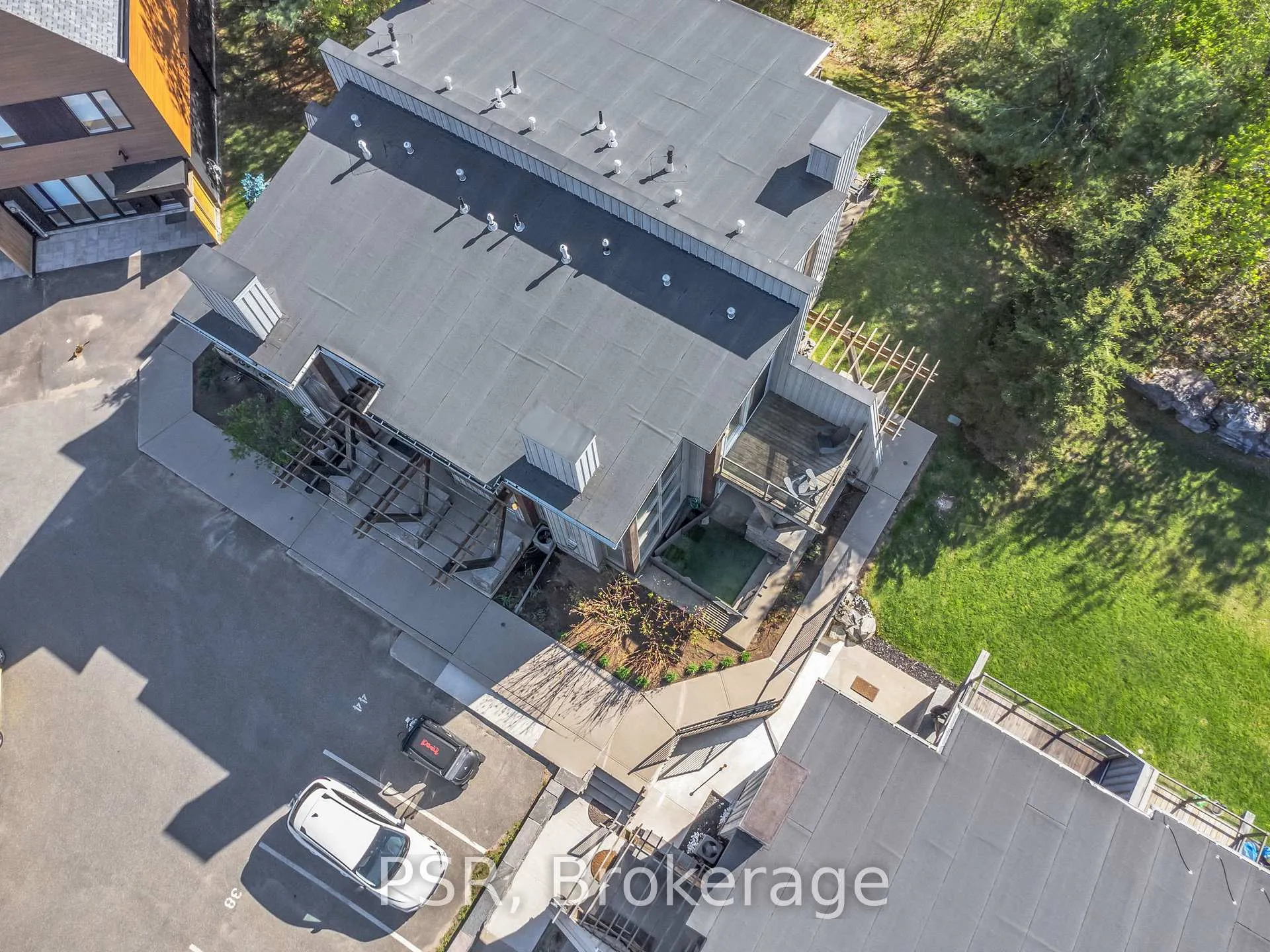 Photo 38 of 44 Carrick Trail, Gravenhurst, Wood (Gravenhurst) — HOMEH