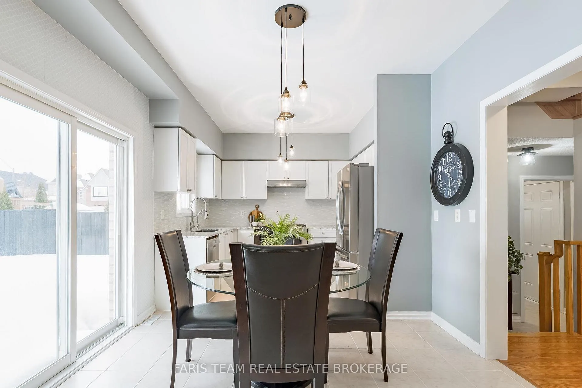 Photo 11 of 36 Connaught Lane, Barrie, Innis-Shore — HOMEH