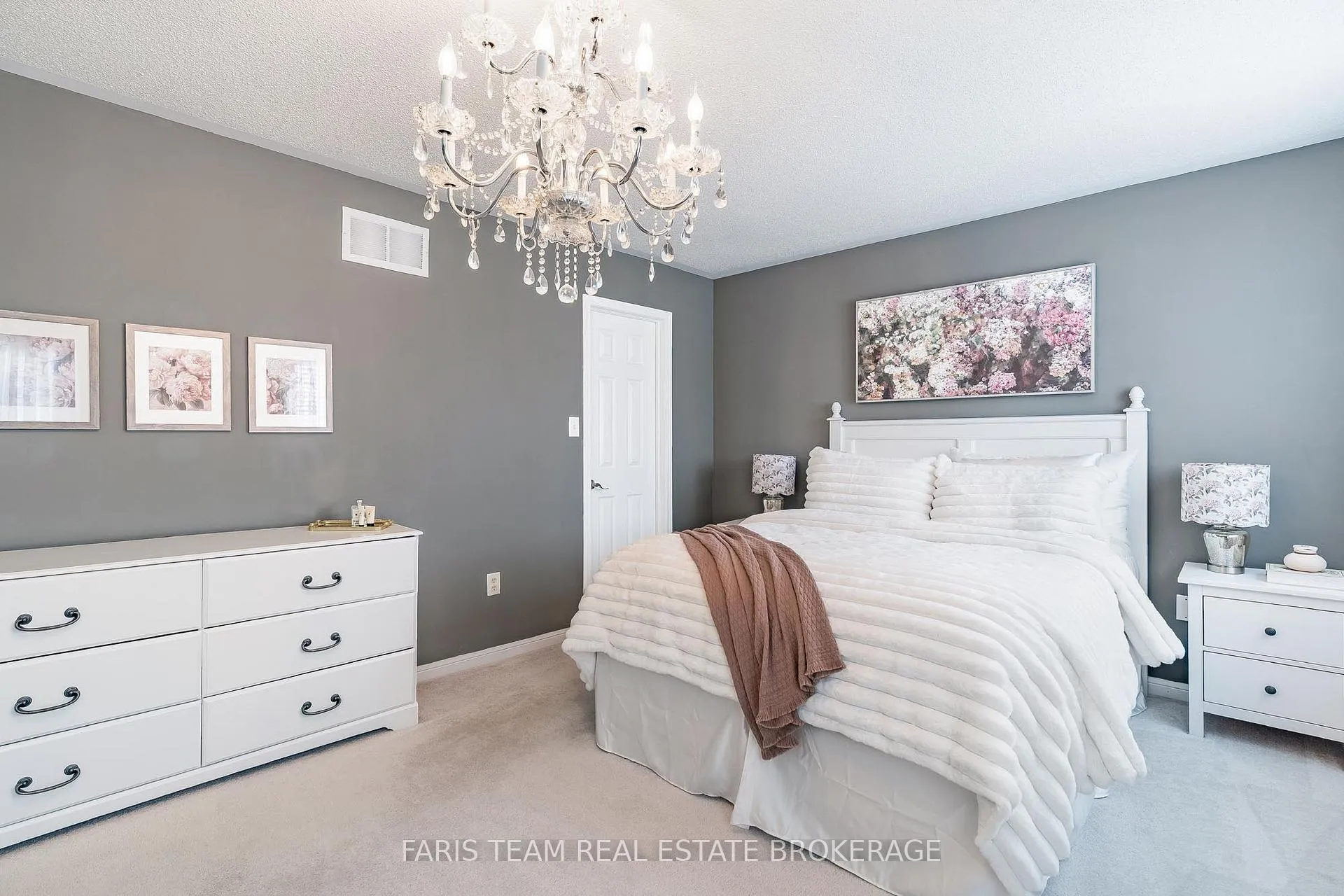 Photo 23 of 36 Connaught Lane, Barrie, Innis-Shore — HOMEH