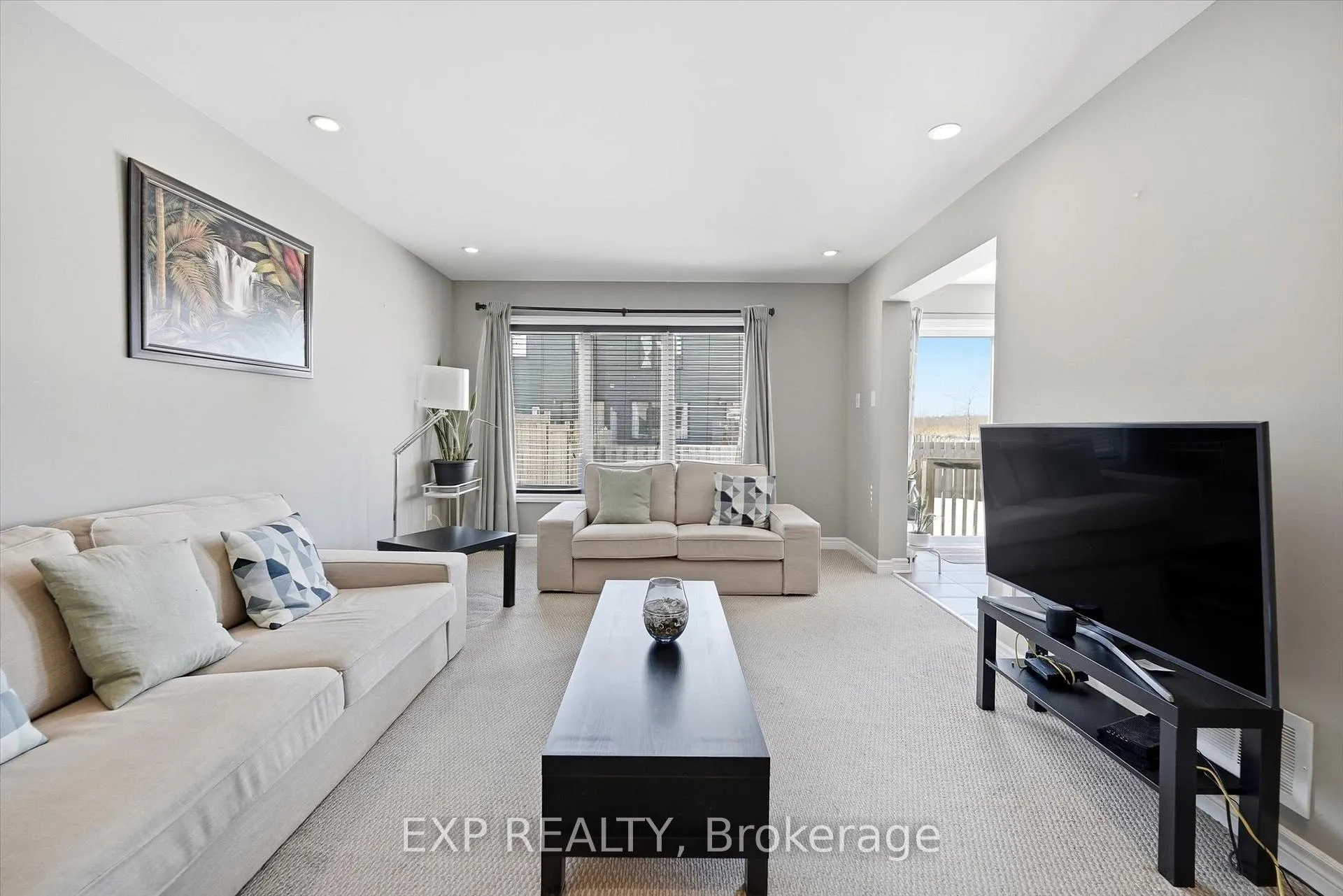 Photo 8 of 647 Petrichor Crescent, Ottawa, Avalon West — HOMEH