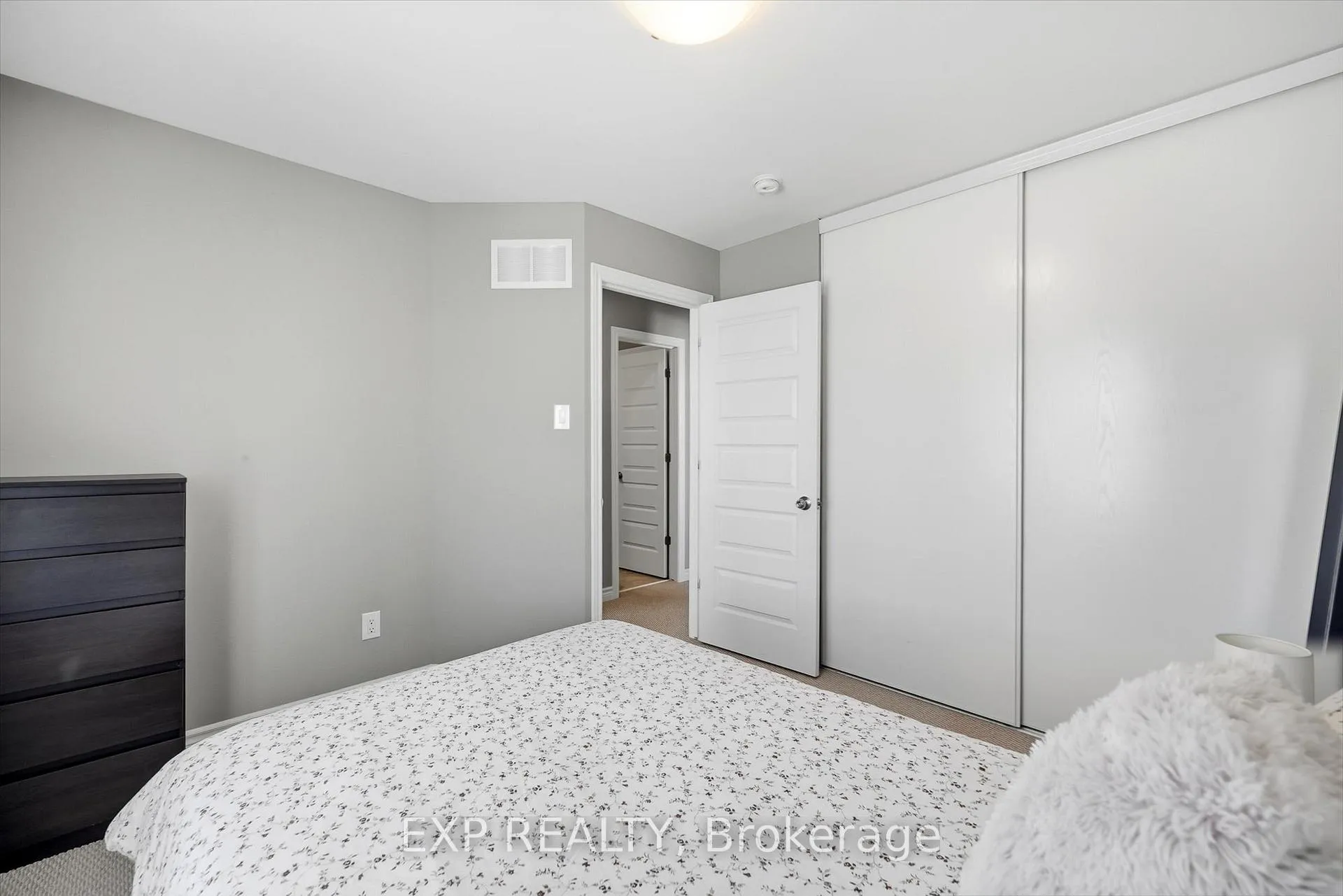 Photo 23 of 647 Petrichor Crescent, Ottawa, Avalon West — HOMEH