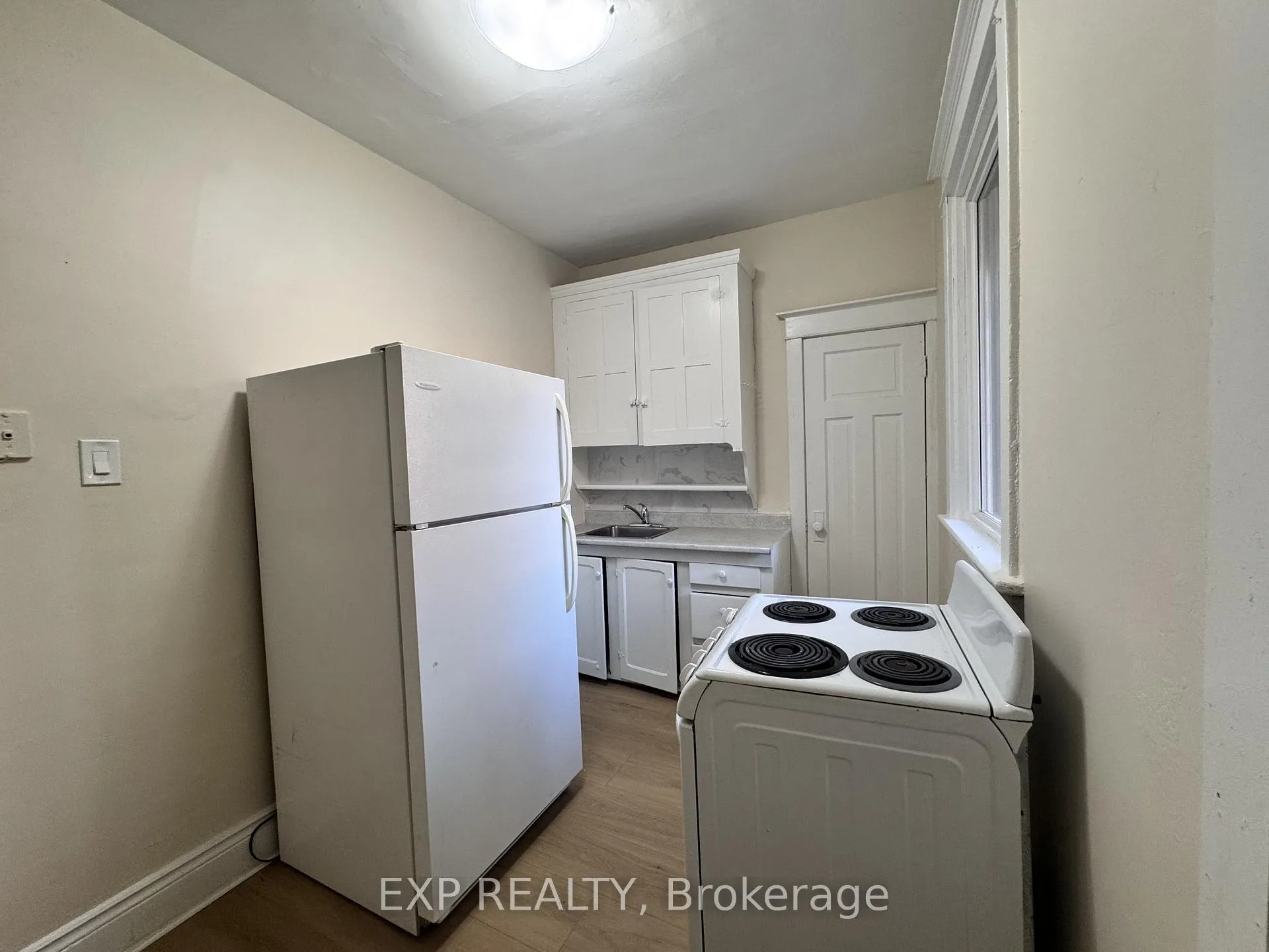 Photo 8 of Unit UNIT-1, 321 Hunter Street, Hamilton, Stinson — HOMEH