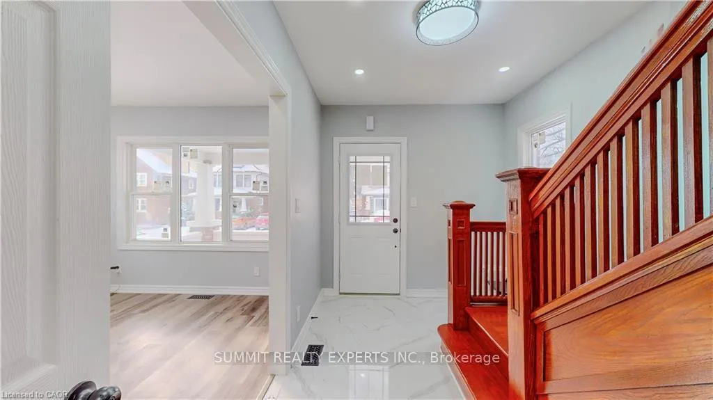 Photo 4 of 4357 Seneca Street, Niagara Falls, Downtown — HOMEH
