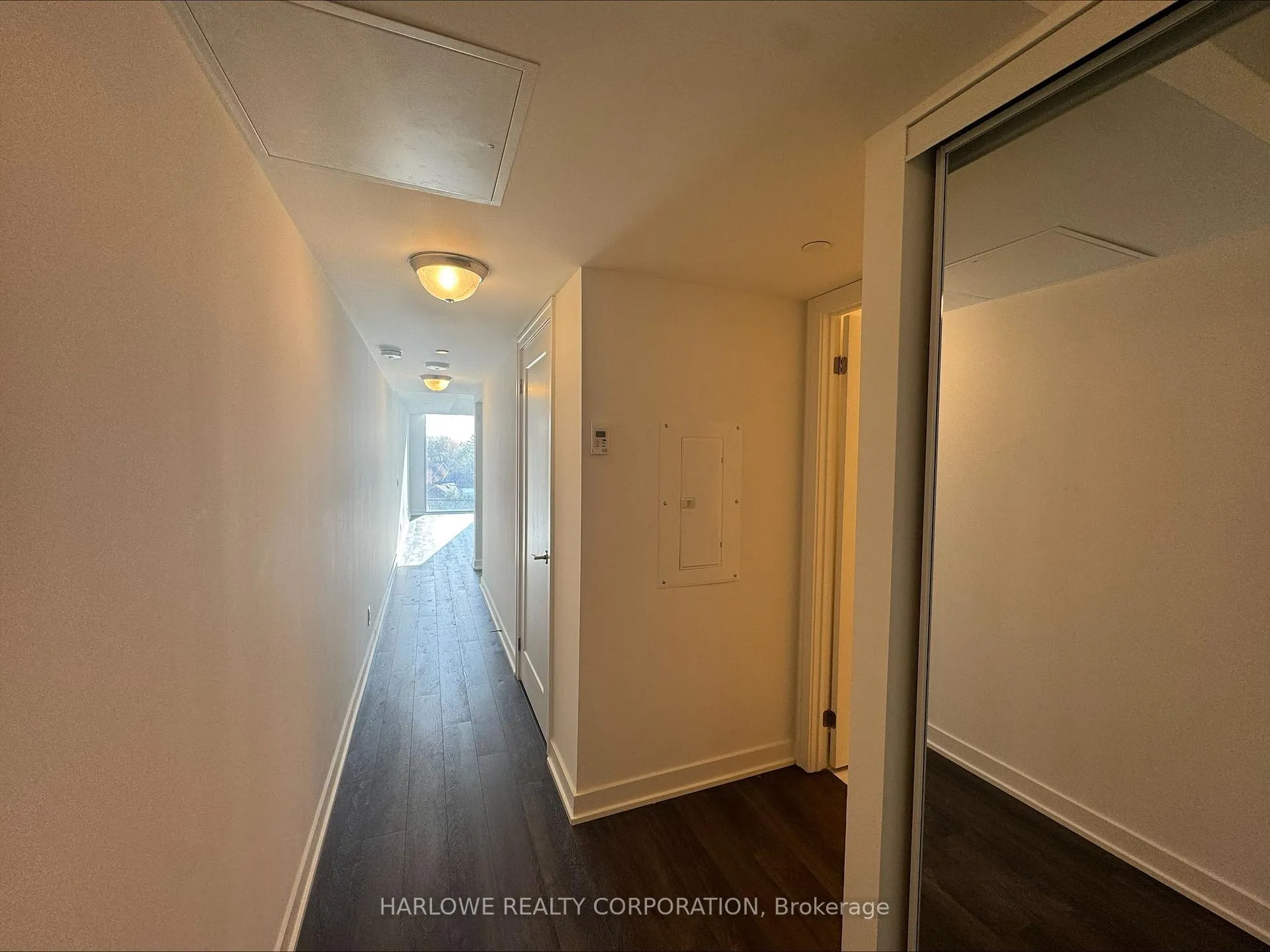 Photo 3 of Unit 419, 2 Manderley Drive, Scarborough, Birchcliffe-Cliffside — HOMEH