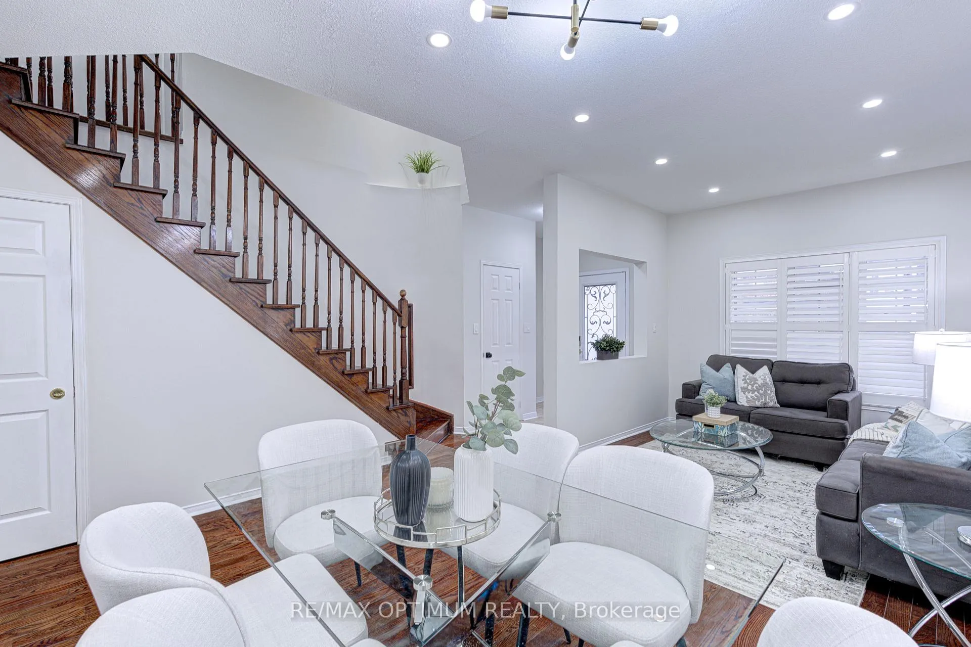 Photo 11 of Unit Main & 2nd, 234 Valleyway Drive, Brampton, Credit Valley — HOMEH