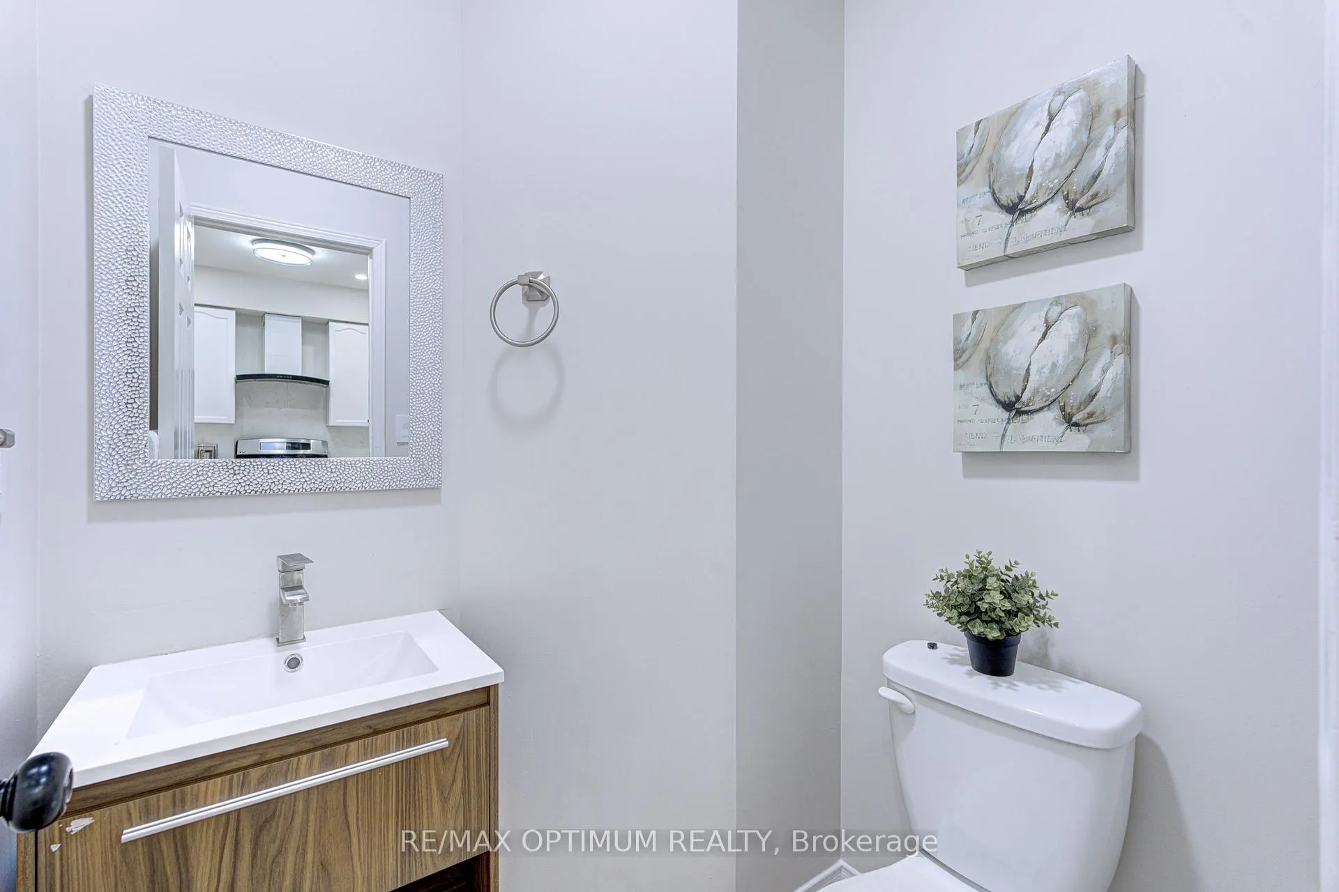 Photo 14 of Unit Main & 2nd, 234 Valleyway Drive, Brampton, Credit Valley — HOMEH