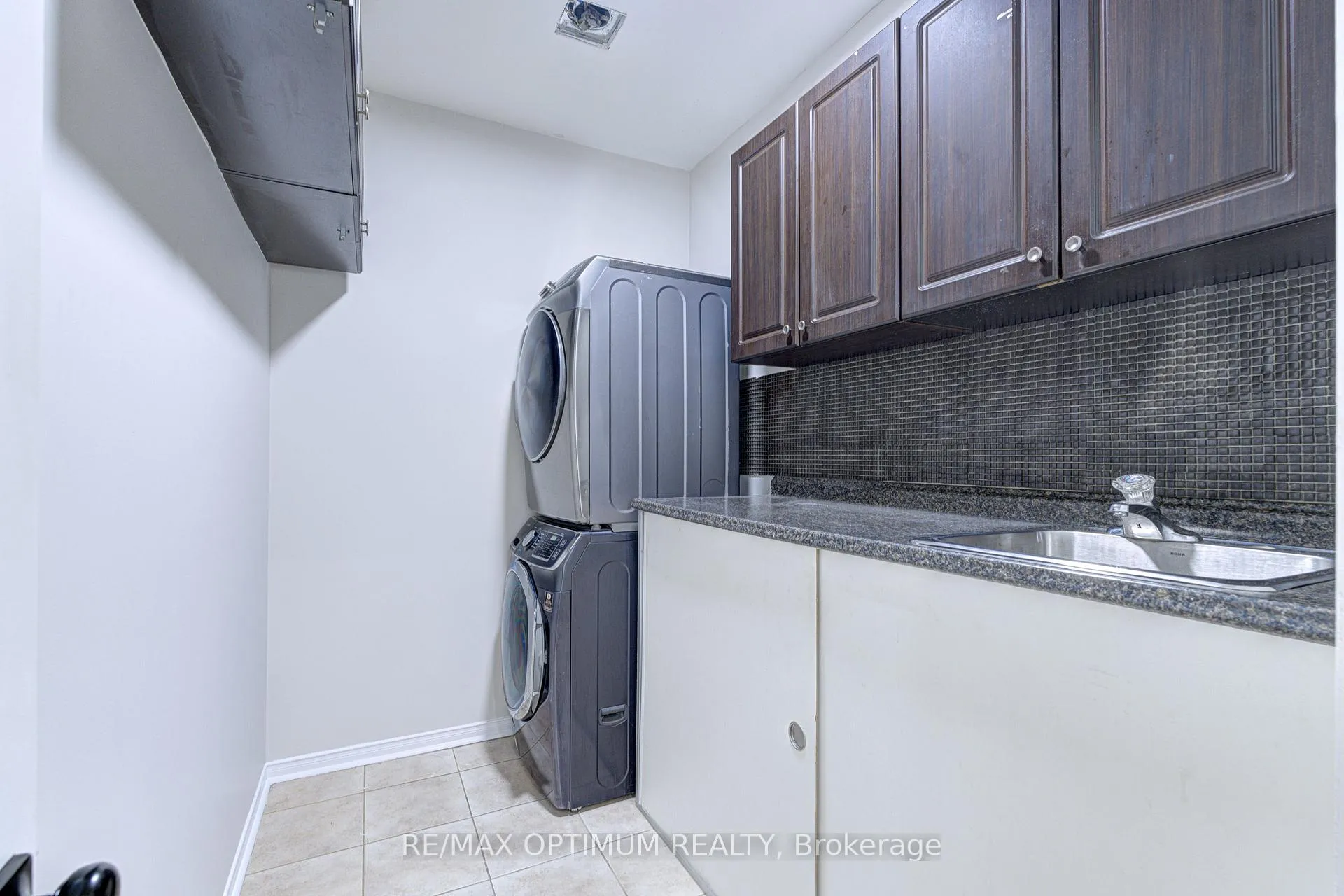 Photo 25 of Unit Main & 2nd, 234 Valleyway Drive, Brampton, Credit Valley — HOMEH