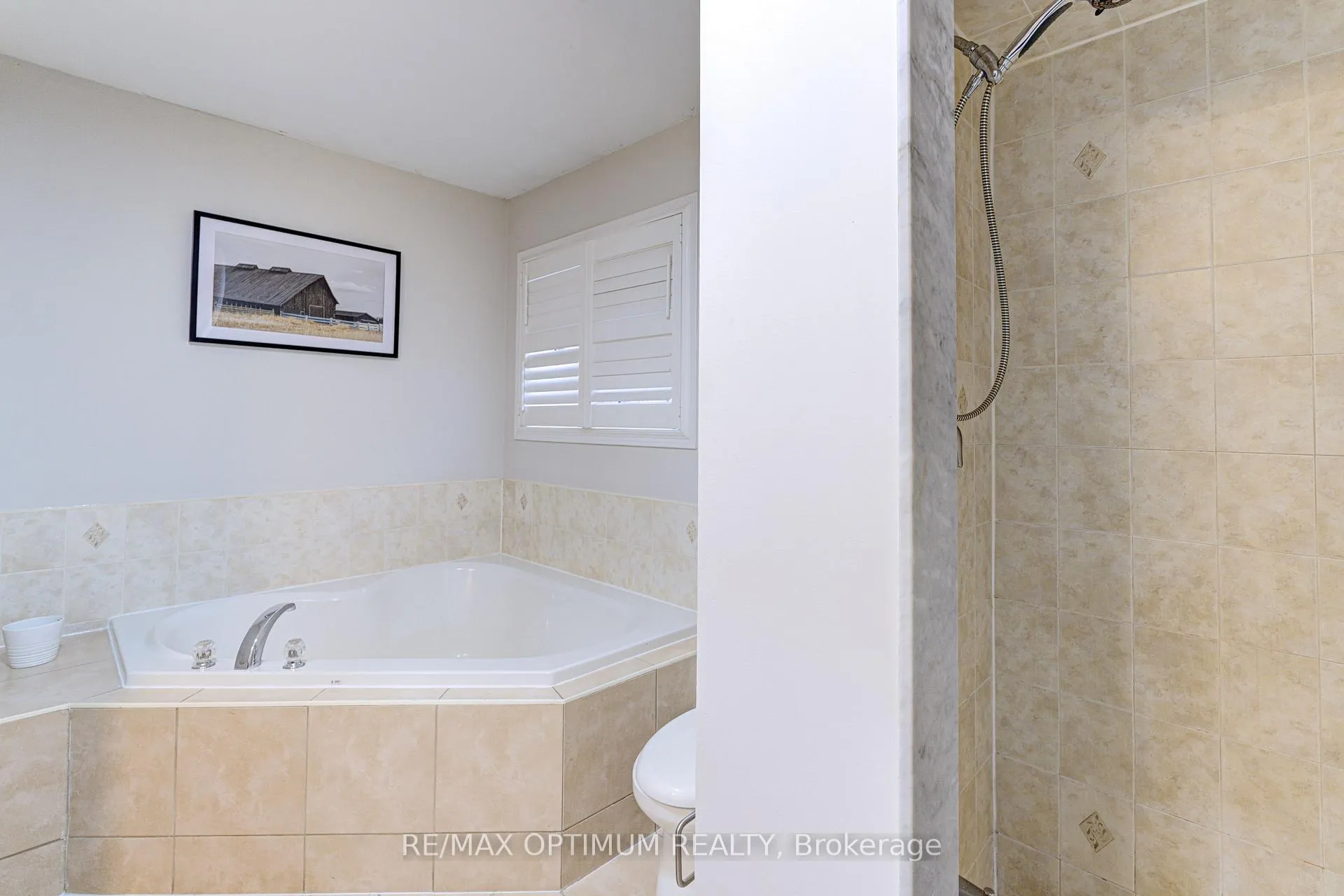 Photo 39 of Unit Main & 2nd, 234 Valleyway Drive, Brampton, Credit Valley — HOMEH