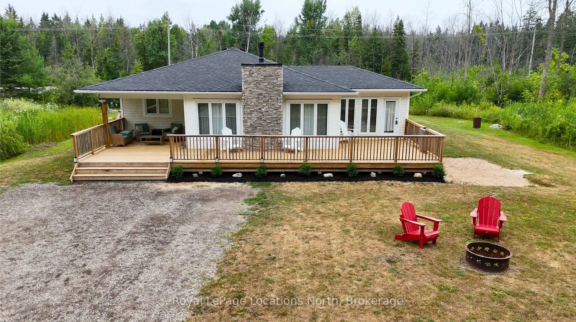 Photo 2 of 141 Old Highway 26, Meaford — HOMEH
