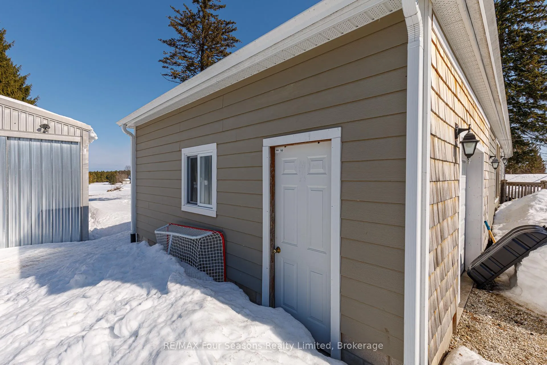 Photo 2 of 1046 County 124 Road N, Clearview, Singhampton — HOMEH