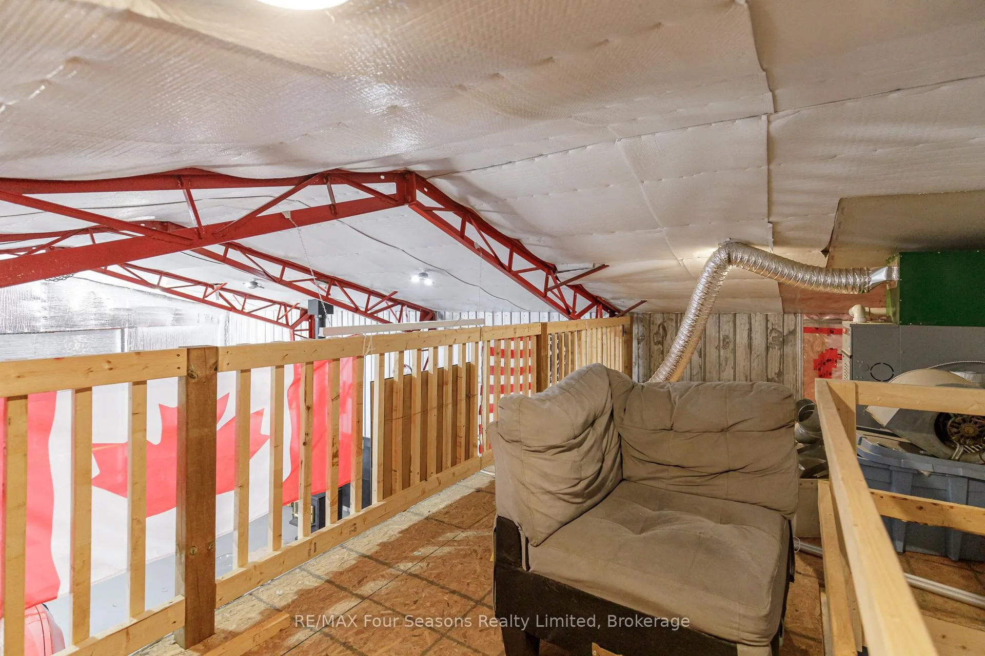 Photo 8 of 1046 County 124 Road N, Clearview, Singhampton — HOMEH