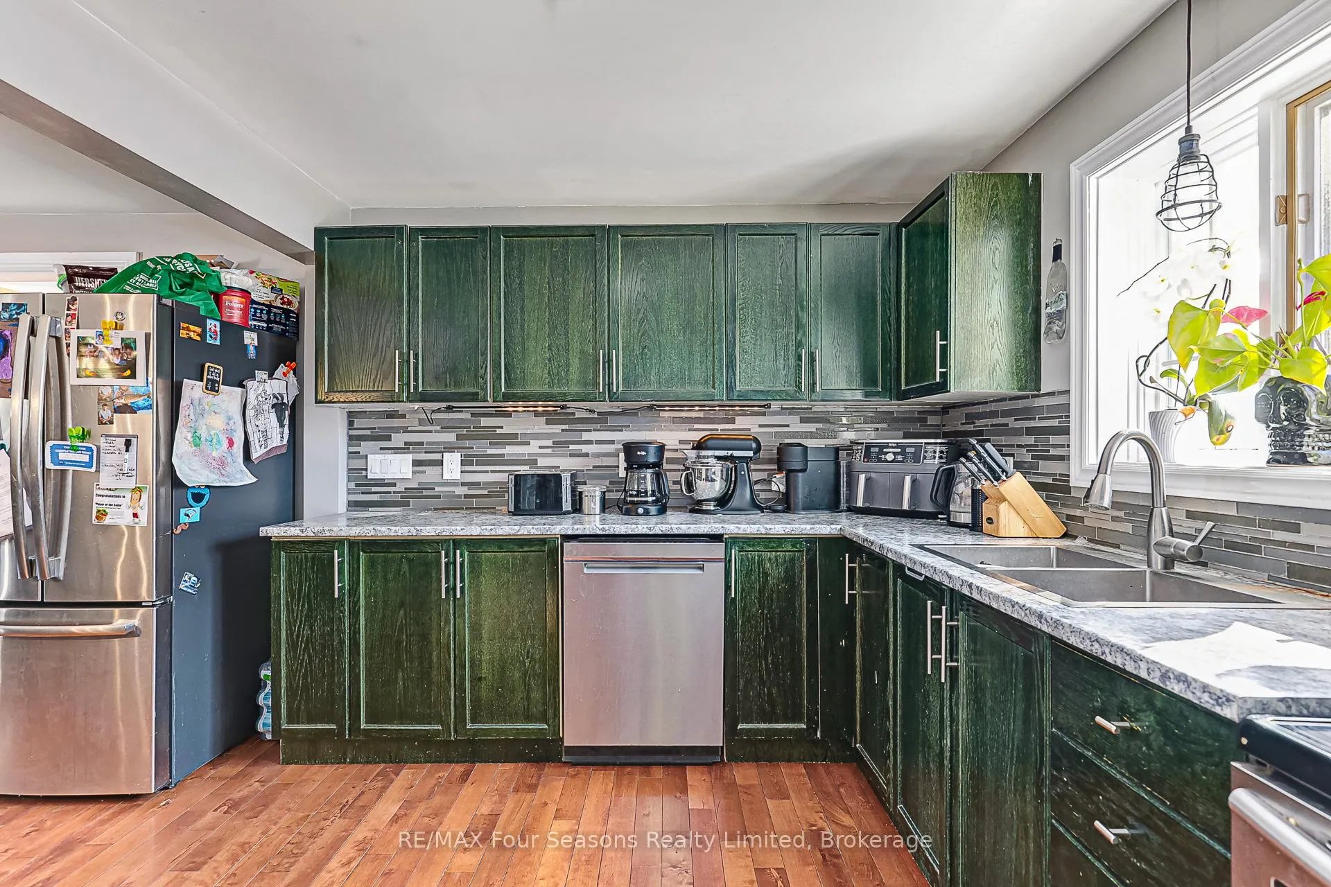 Photo 15 of 1046 County 124 Road N, Clearview, Singhampton — HOMEH