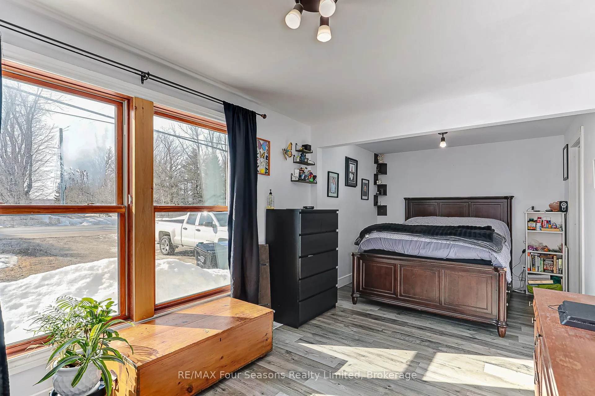 Photo 21 of 1046 County 124 Road N, Clearview, Singhampton — HOMEH
