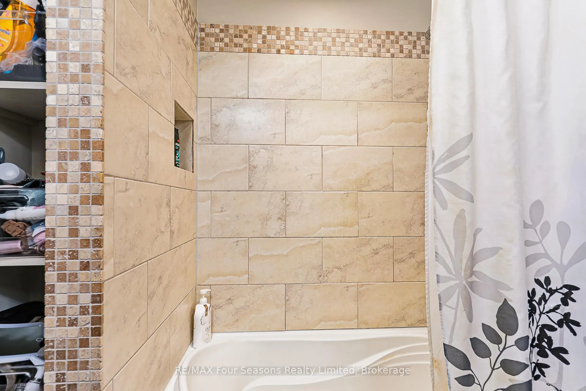 Photo 28 of 1046 County 124 Road N, Clearview, Singhampton — HOMEH