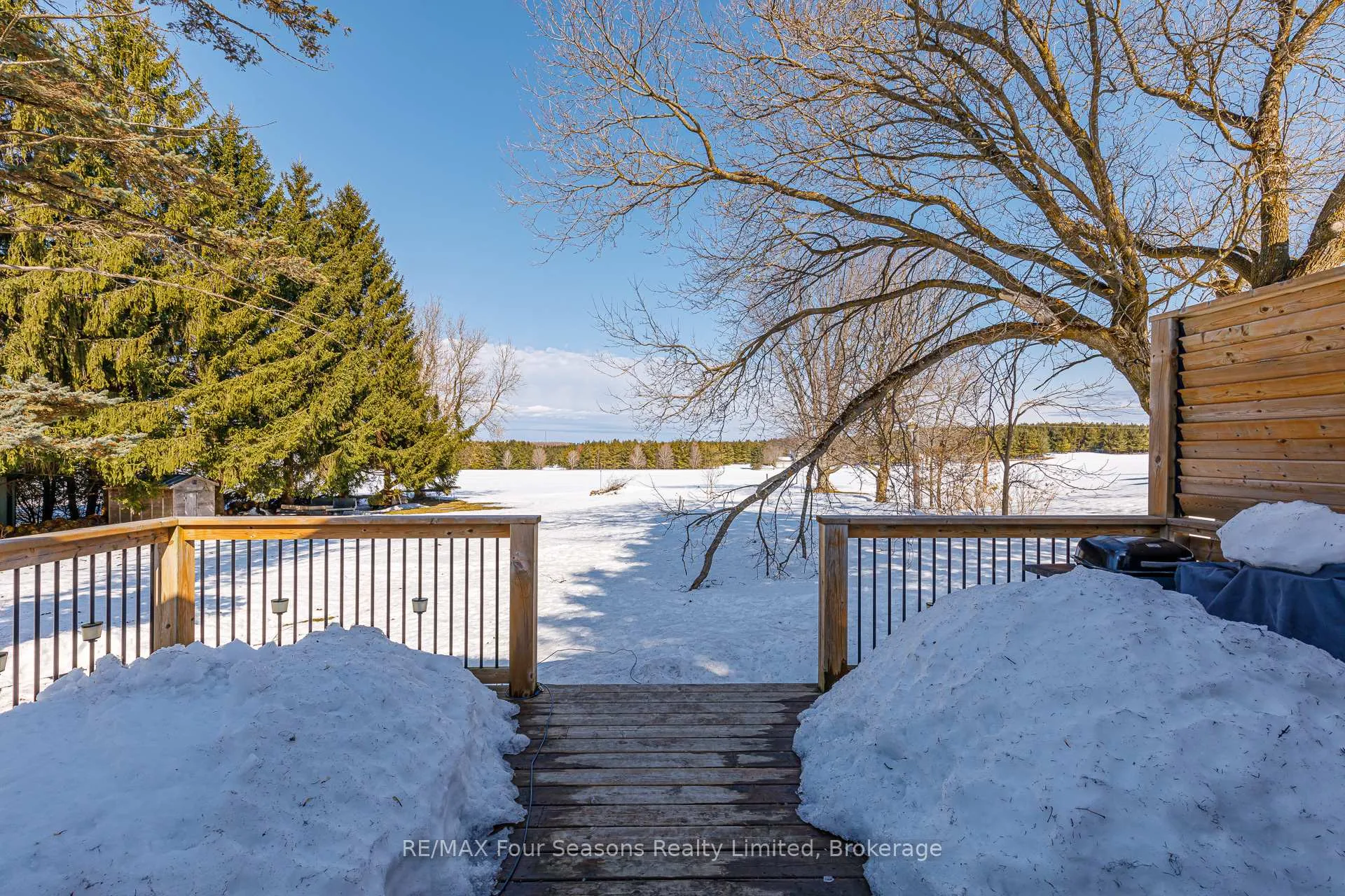 Photo 31 of 1046 County 124 Road N, Clearview, Singhampton — HOMEH