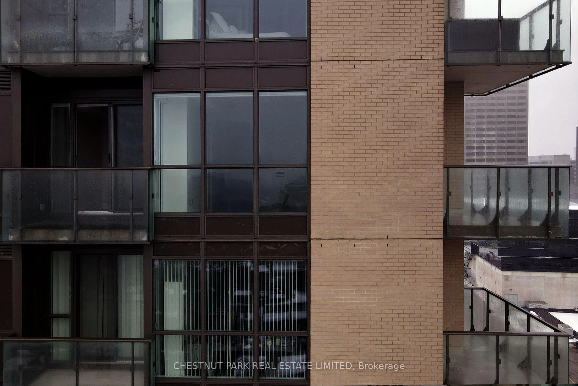Photo 5 of Unit 1402, 60 Berwick Avenue, Toronto, Yonge-Eglinton — HOMEH