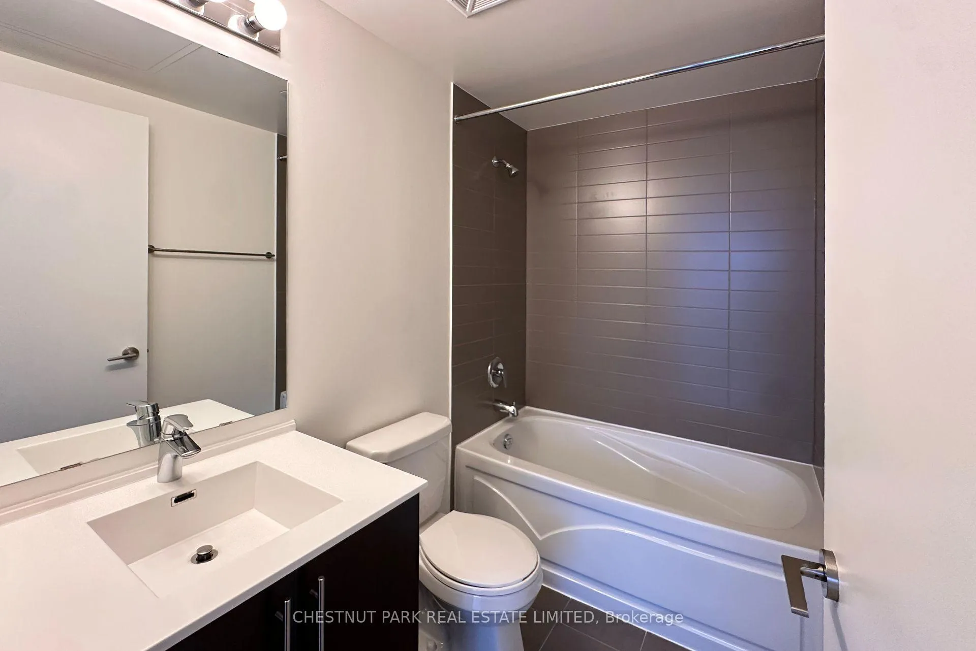 Photo 22 of Unit 1402, 60 Berwick Avenue, Toronto, Yonge-Eglinton — HOMEH