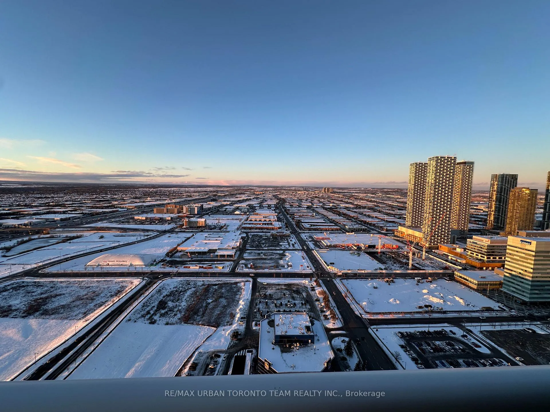 Photo 13 of Unit 4302, 8 Interchange Way, Vaughan, Vaughan Corporate Centre — HOMEH