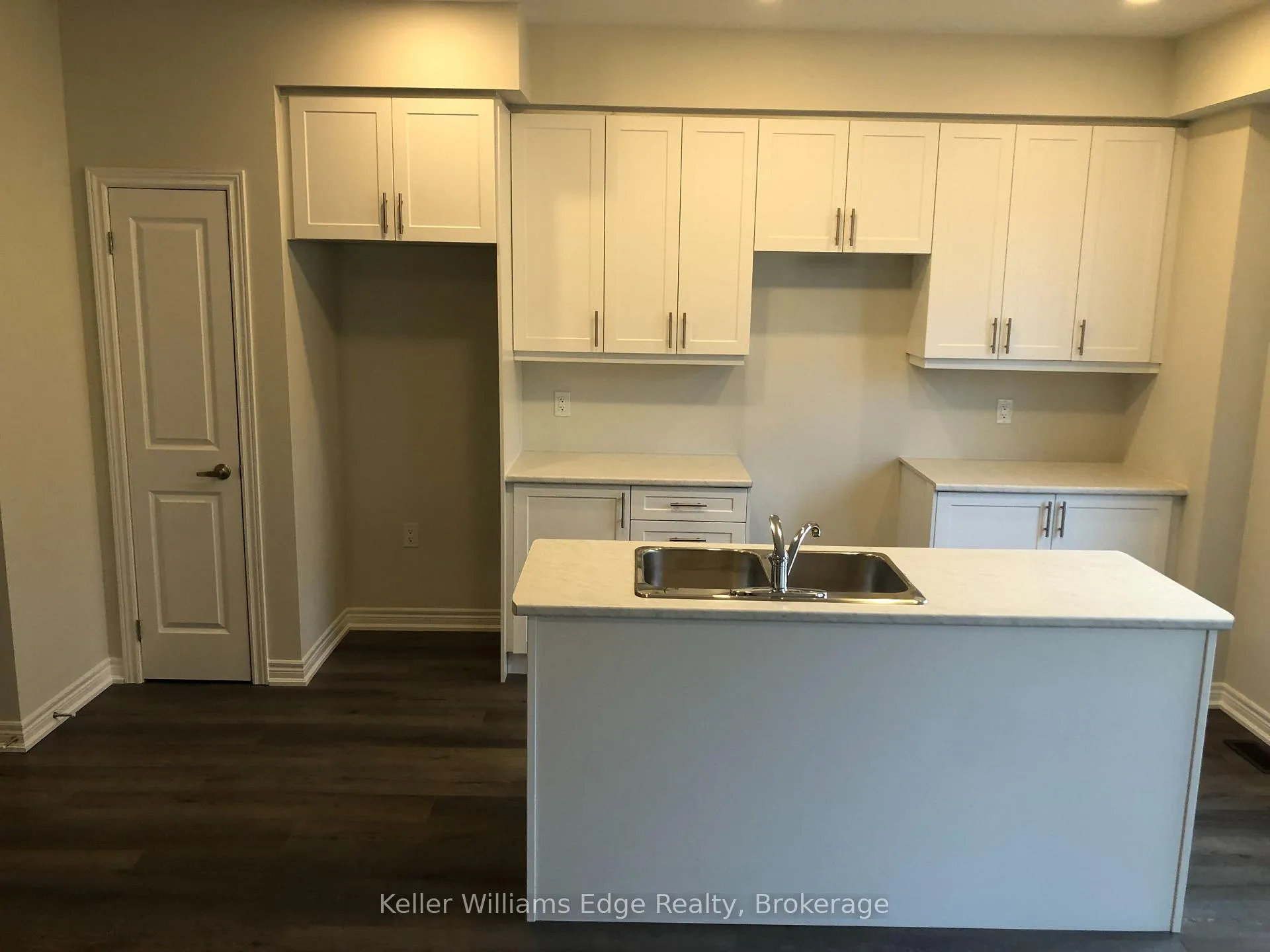 Photo 2 of 21 Genoa Drive, Hamilton, Ryckmans — HOMEH