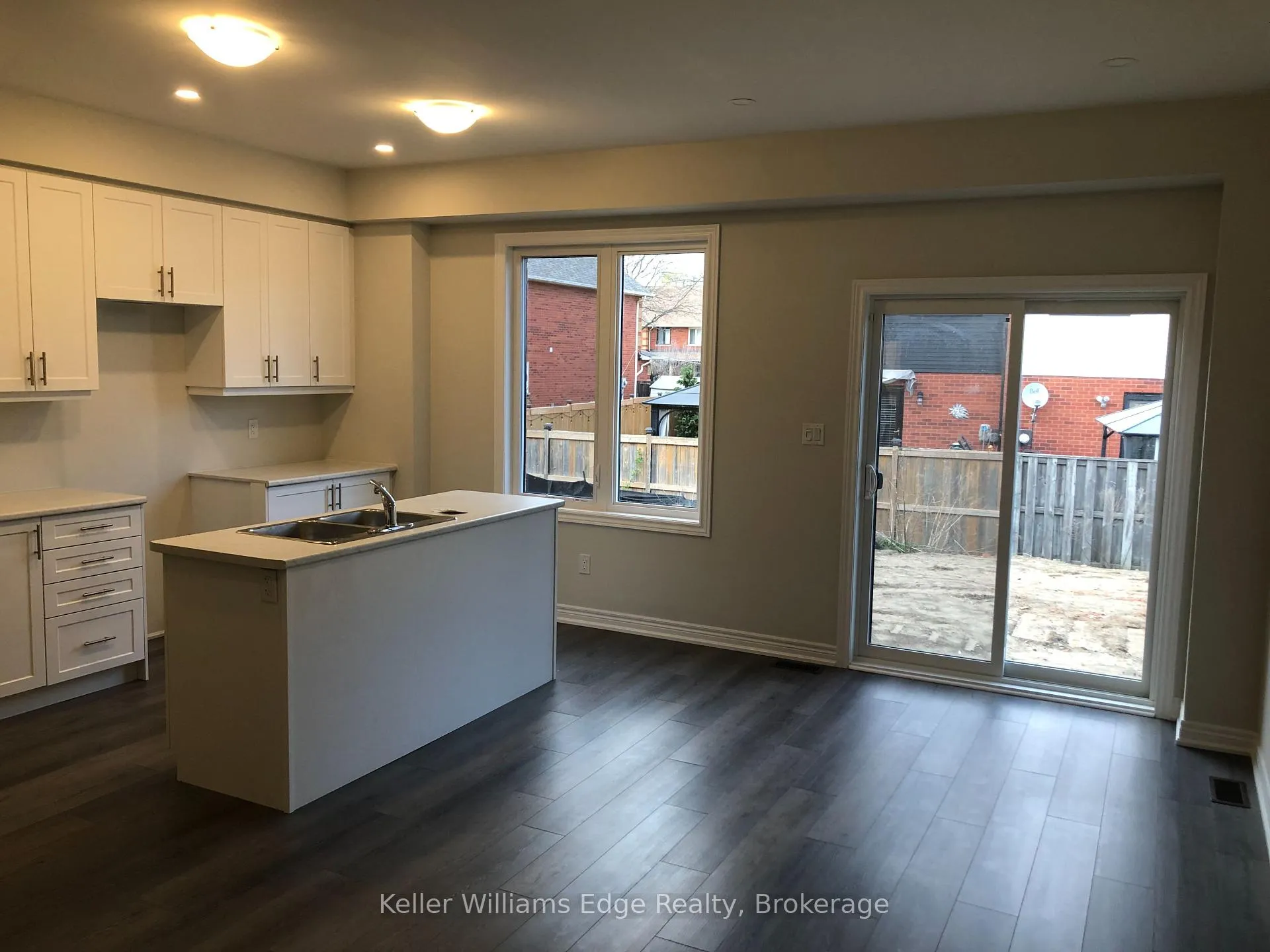 Photo 3 of 21 Genoa Drive, Hamilton, Ryckmans — HOMEH
