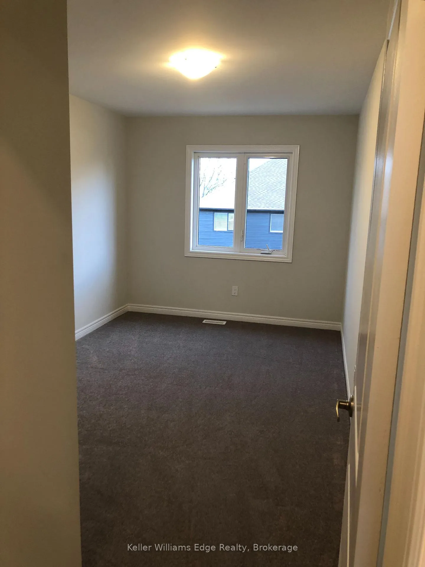 Photo 14 of 21 Genoa Drive, Hamilton, Ryckmans — HOMEH